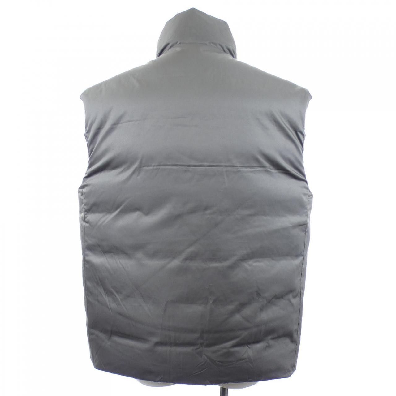 Fendi Fendi Fendi Down Vest Textile Outerwear FAA581A53C DUTY FREE for USA Size ONE SIZE - 2 Thumbnail