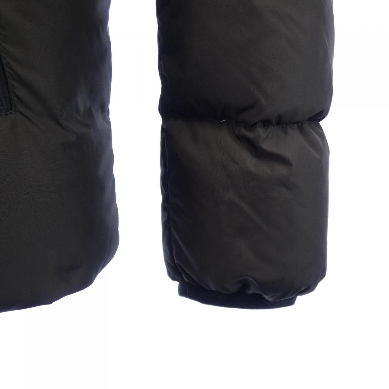 Moncler Moncler Moncler MONTCLA Down Jacket Others Outerwear MONTCLA DUTY FREE for USA Size ONE SIZE - 7 Thumbnail