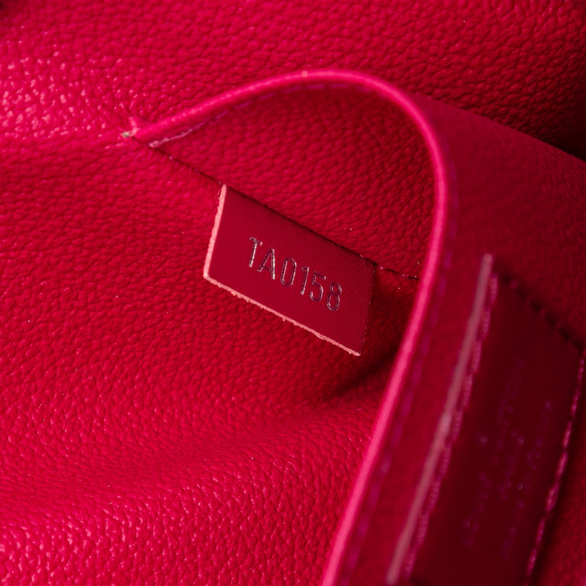 Louis Vuitton Epi Toiletry Pouch 26 Size ONE SIZE - 6 Thumbnail