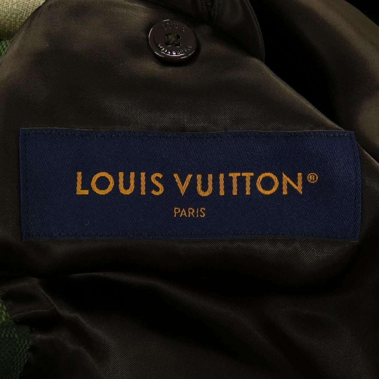 Louis Vuitton Louis Vuitton Louis Vuitton Damier Jacket Textile Outerwear HQJ60EHSB DUTY FREE for USA Size ONE SIZE - 4 Thumbnail