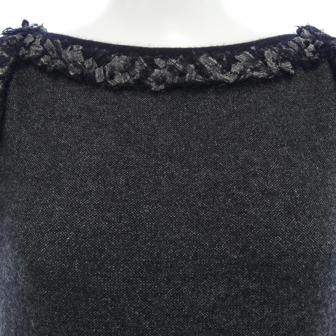 Chanel Chanel Chanel Cashmere Dress Textile Dresses P39246K02769 DUTY FREE for USA Size ONE SIZE - 5 Thumbnail