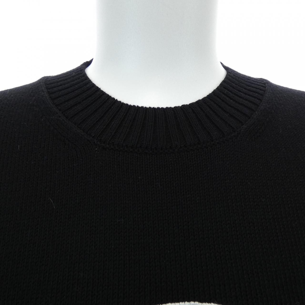Versace Versace Versace Knitwear Textile Tops 1011884 DUTY FREE for USA Size ONE SIZE - 5 Thumbnail