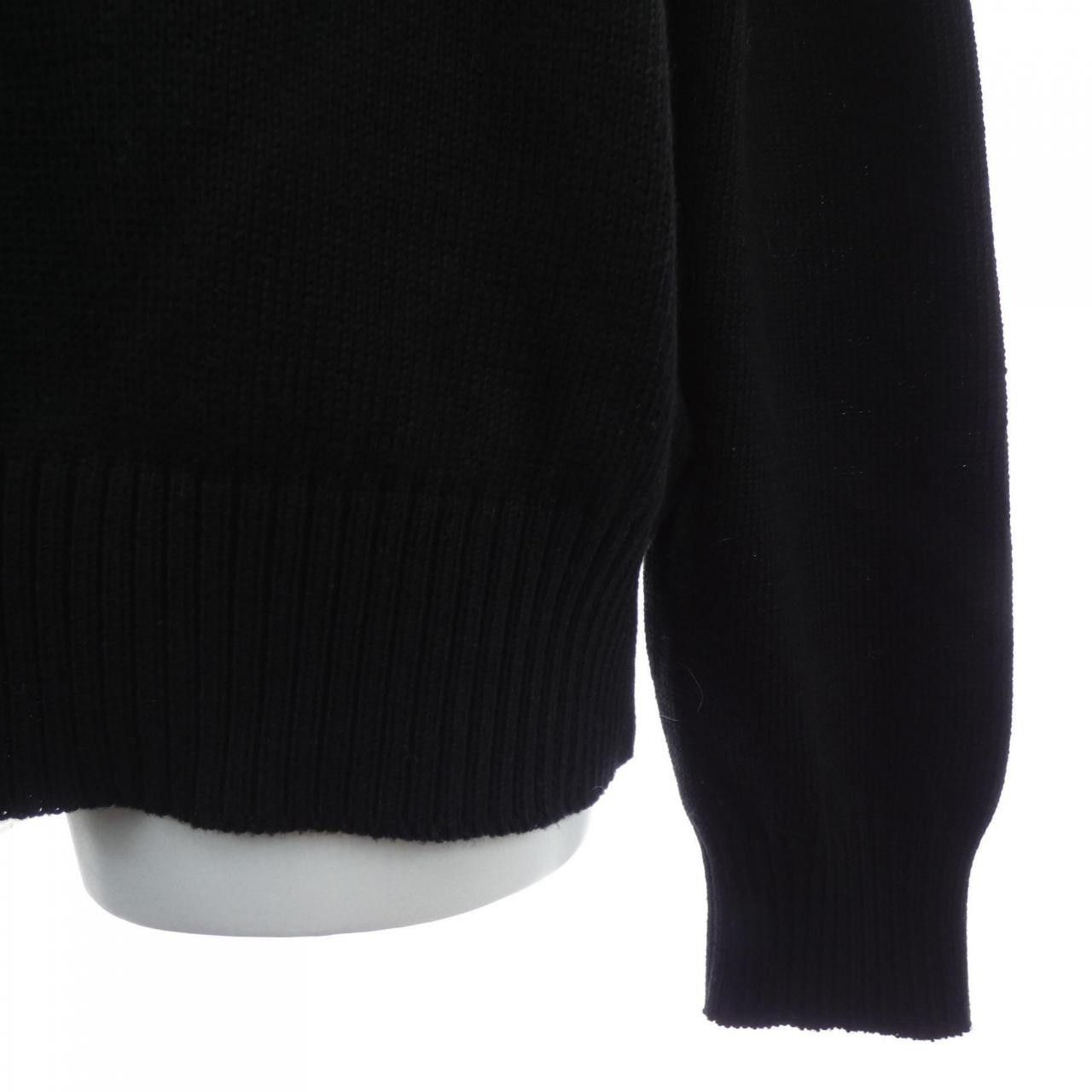 Versace Versace Versace Knitwear Textile Tops 1011884 DUTY FREE for USA Size ONE SIZE - 6 Thumbnail