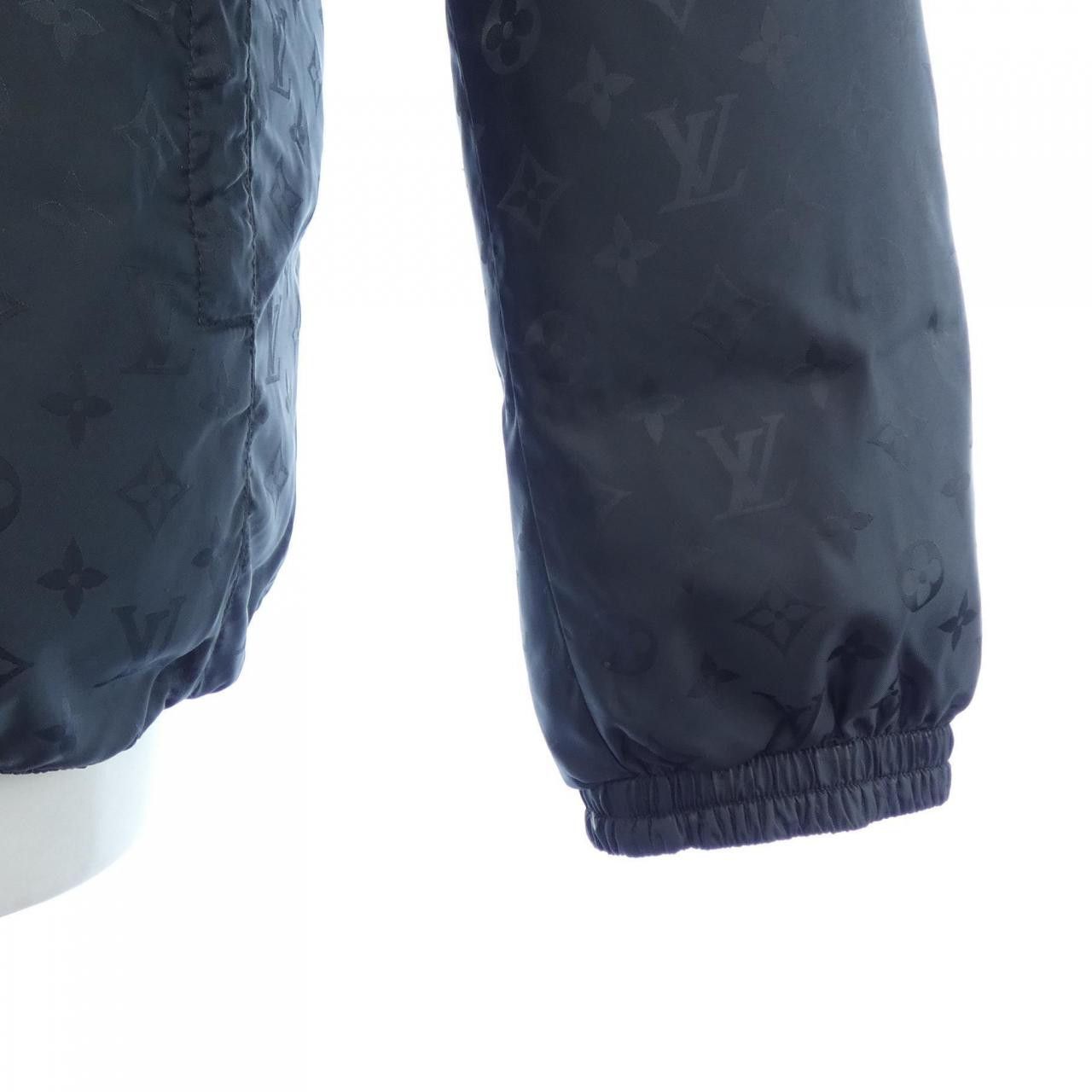 Louis Vuitton Louis Vuitton Louis Vuitton Down Jacket Textile Outerwear HFB47WGHK DUTY FREE for USA Size ONE SIZE - 6 Thumbnail