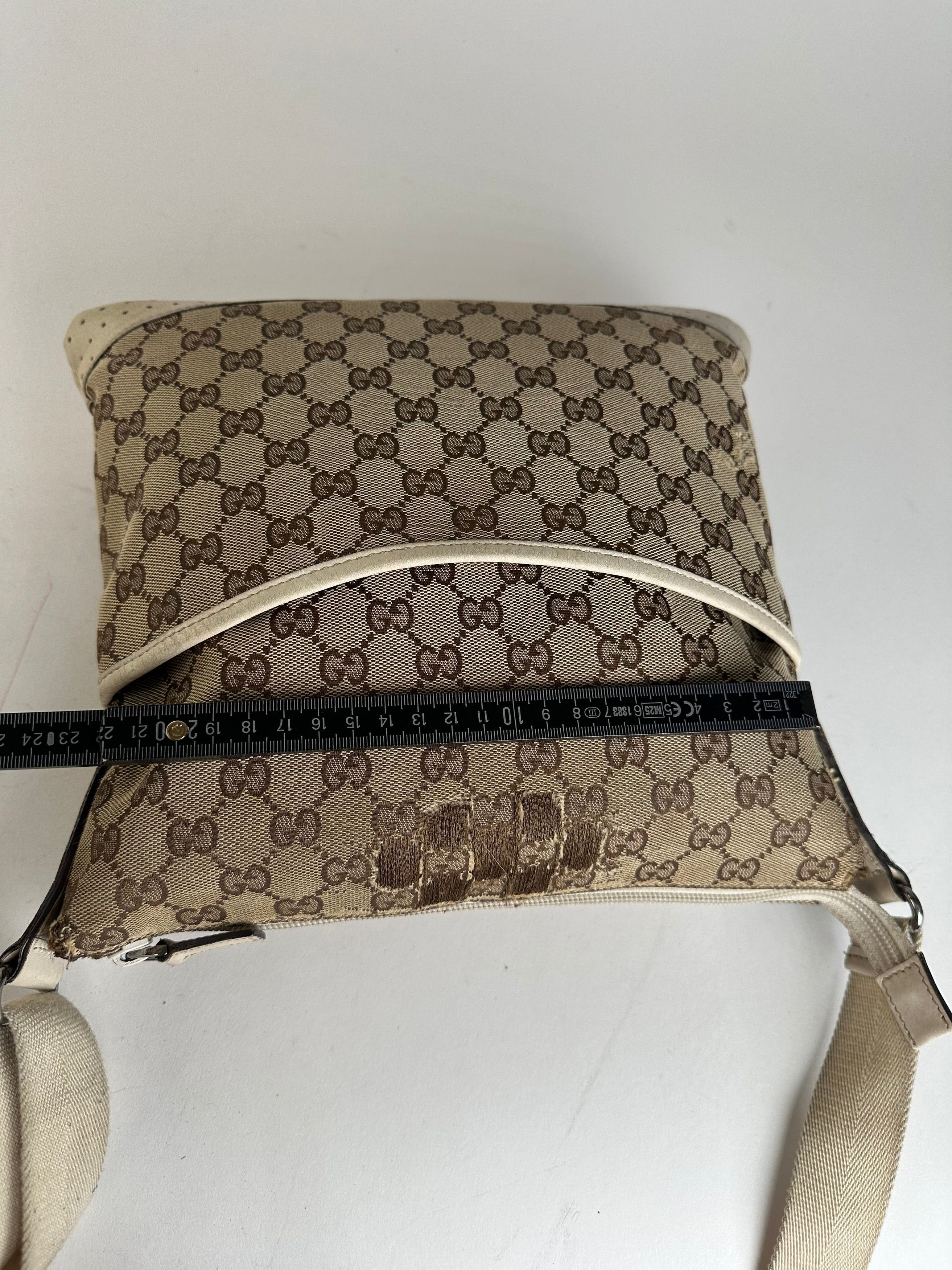 Gucci Vintage GG Monogram Canvas Crossbody Bag Brown Ivory Size ONE SIZE - 12 Thumbnail