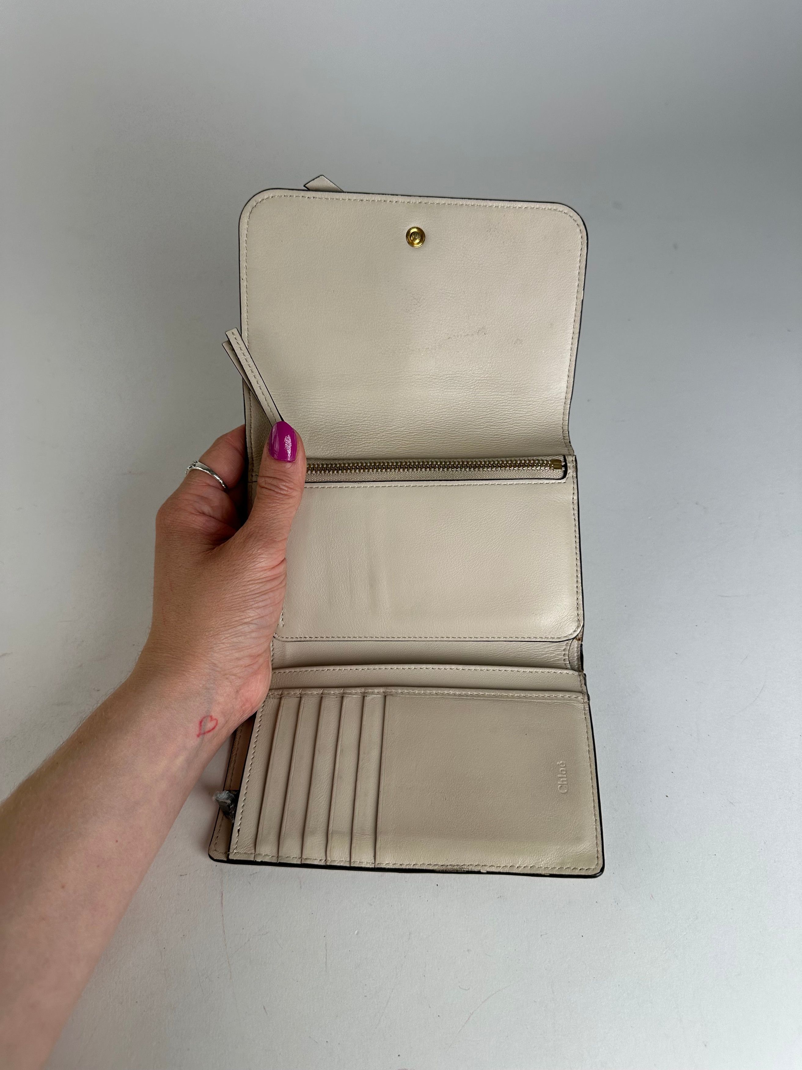 Chloe Vintage Chloé Alphabet Grained Leather Compact Wallet Nude Size ONE SIZE - 5 Thumbnail