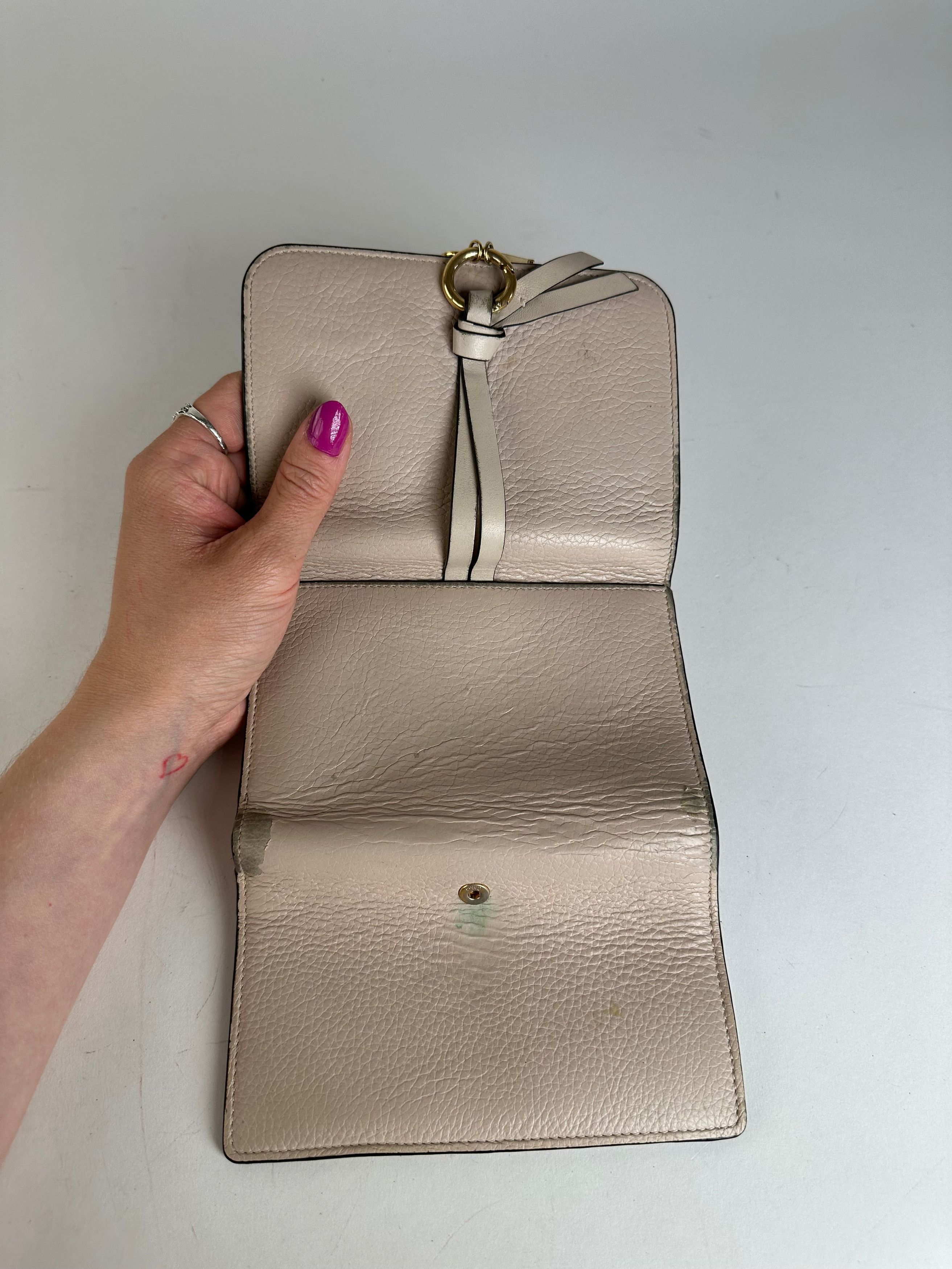 Chloe Vintage Chloé Alphabet Grained Leather Compact Wallet Nude Size ONE SIZE - 9 Thumbnail