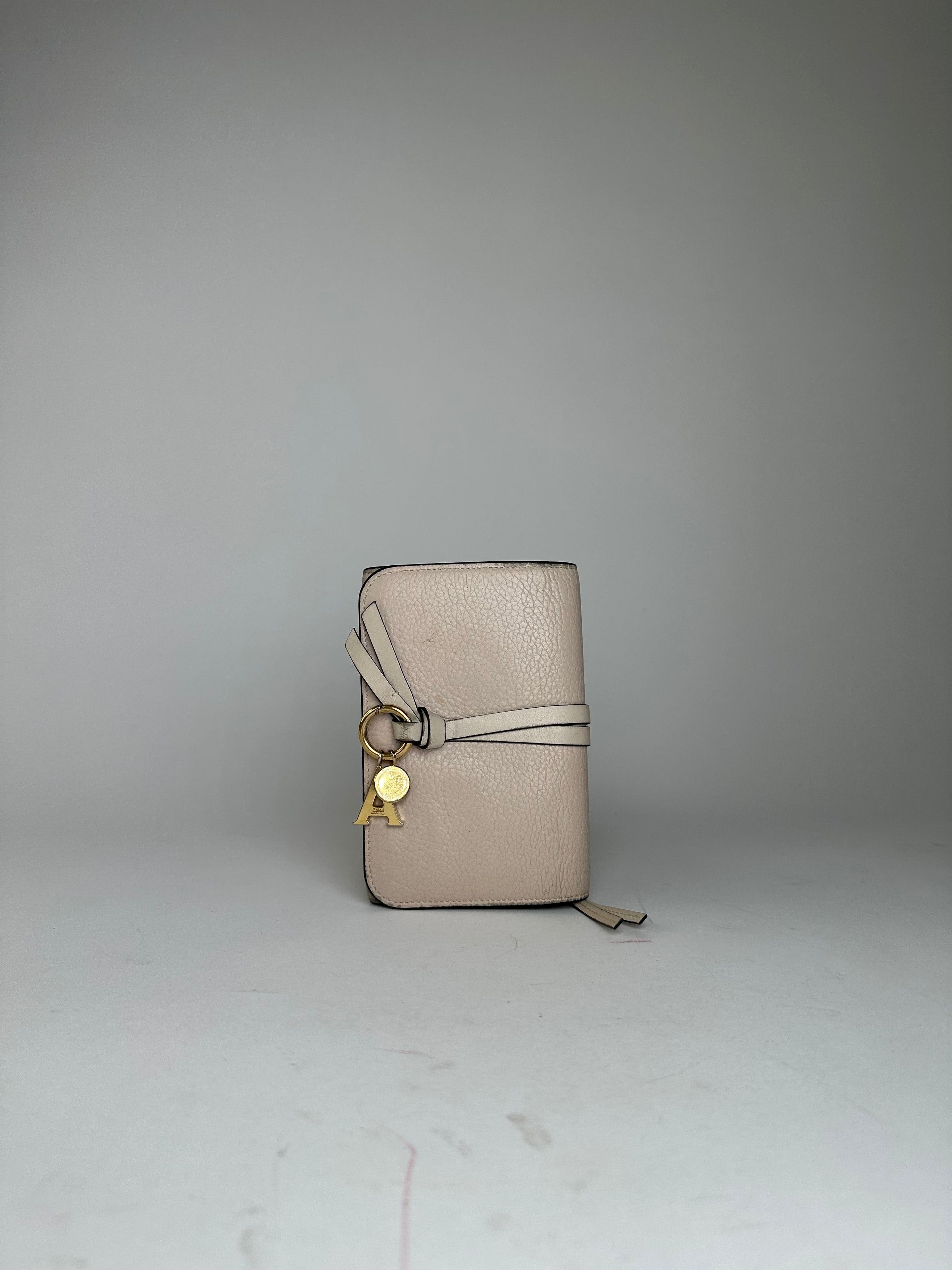Chloe Vintage Chloé Alphabet Grained Leather Compact Wallet Nude Size ONE SIZE - 12 Thumbnail