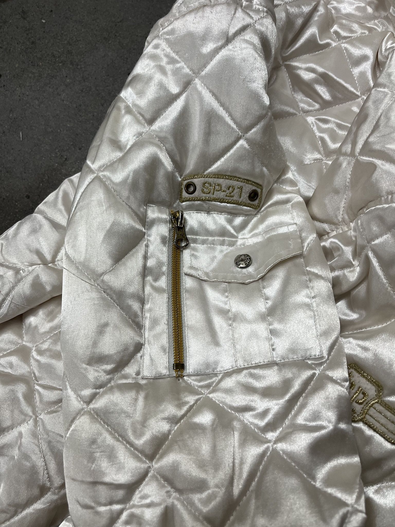 Vintage Vintage 2000s South Pole Fur Hood Quilted Jacket Size Womens L Size US L / EU 52-54 / 3 - 7 Thumbnail