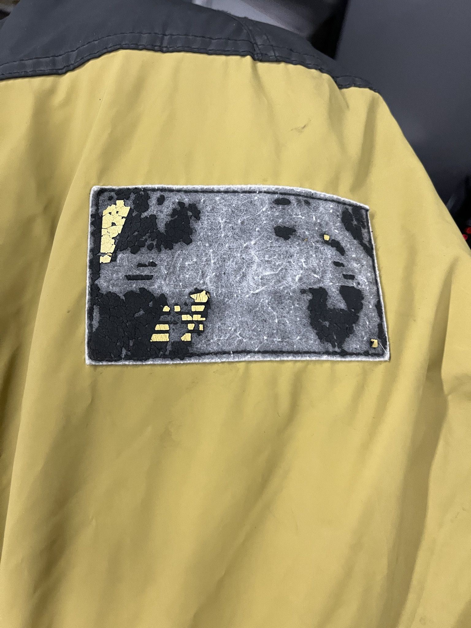 Hugo Boss × Vintage Vintage 2000s Hugo Boss PVC Rubberized Parka Size M Size US M / EU 48-50 / 2 - 5 Thumbnail