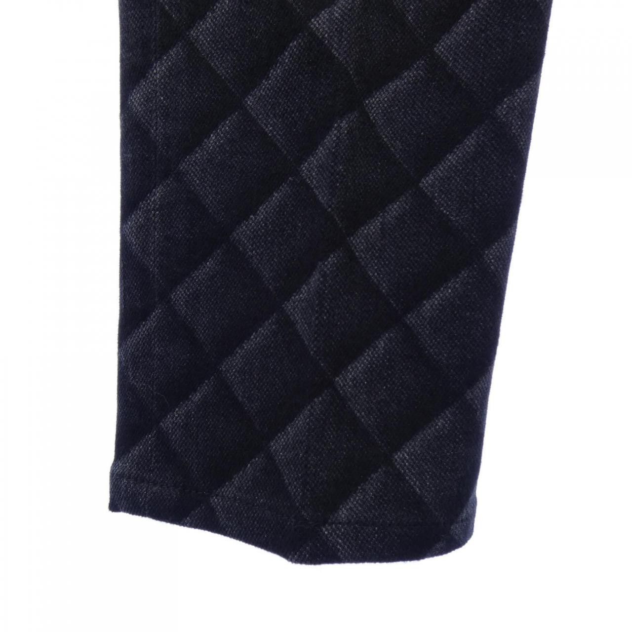 Chanel Chanel Chanel Jeans Textile Jeans P73402V65024 DUTY FREE for USA Size ONE SIZE - 6 Thumbnail