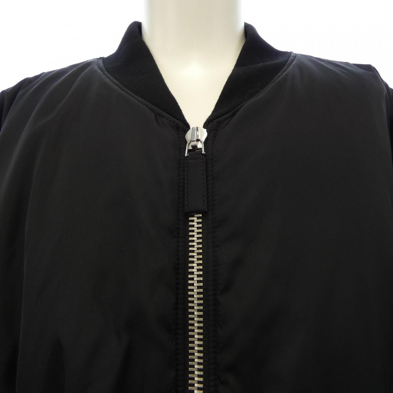 Prada Prada Prada Re-Nylon Jacket Textile Outerwear SGX093 S222 IWQ8 DUTY FREE for USA Size ONE SIZE - 5 Thumbnail