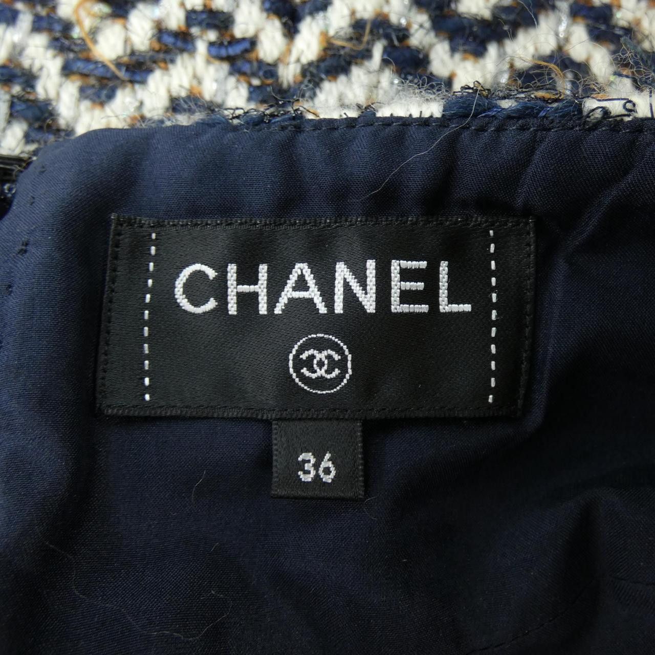 Chanel Chanel Chanel Skirt Textile Skirts P62387V47803 DUTY FREE for USA Size ONE SIZE - 4 Thumbnail