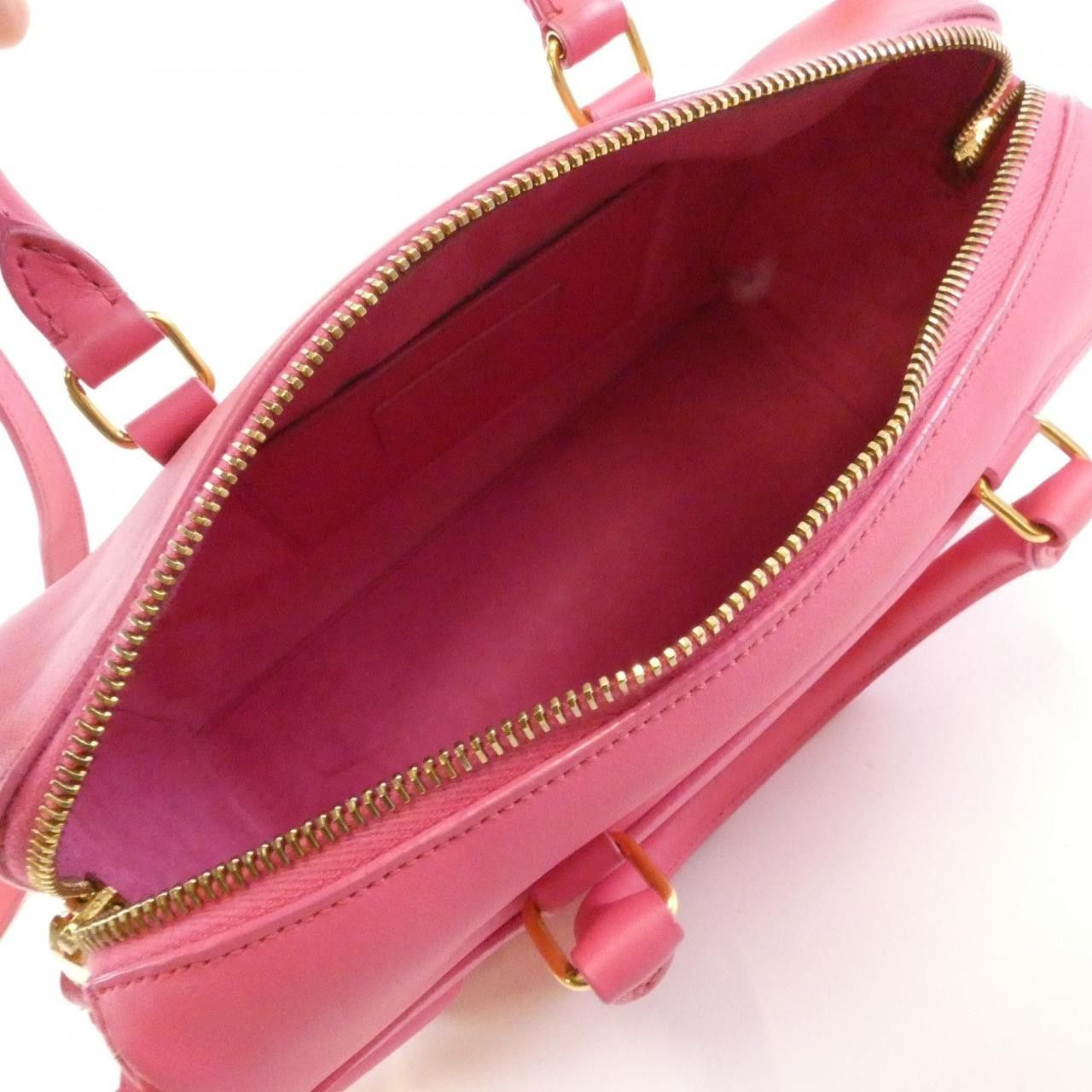 Yves Saint Laurent Yves Saint Laurent Saint Laurent Baby Duffle Calf Boston Bag Leather Handbag 330958C150J DUTY FREE for USA Size ONE SIZE - 8 Thumbnail