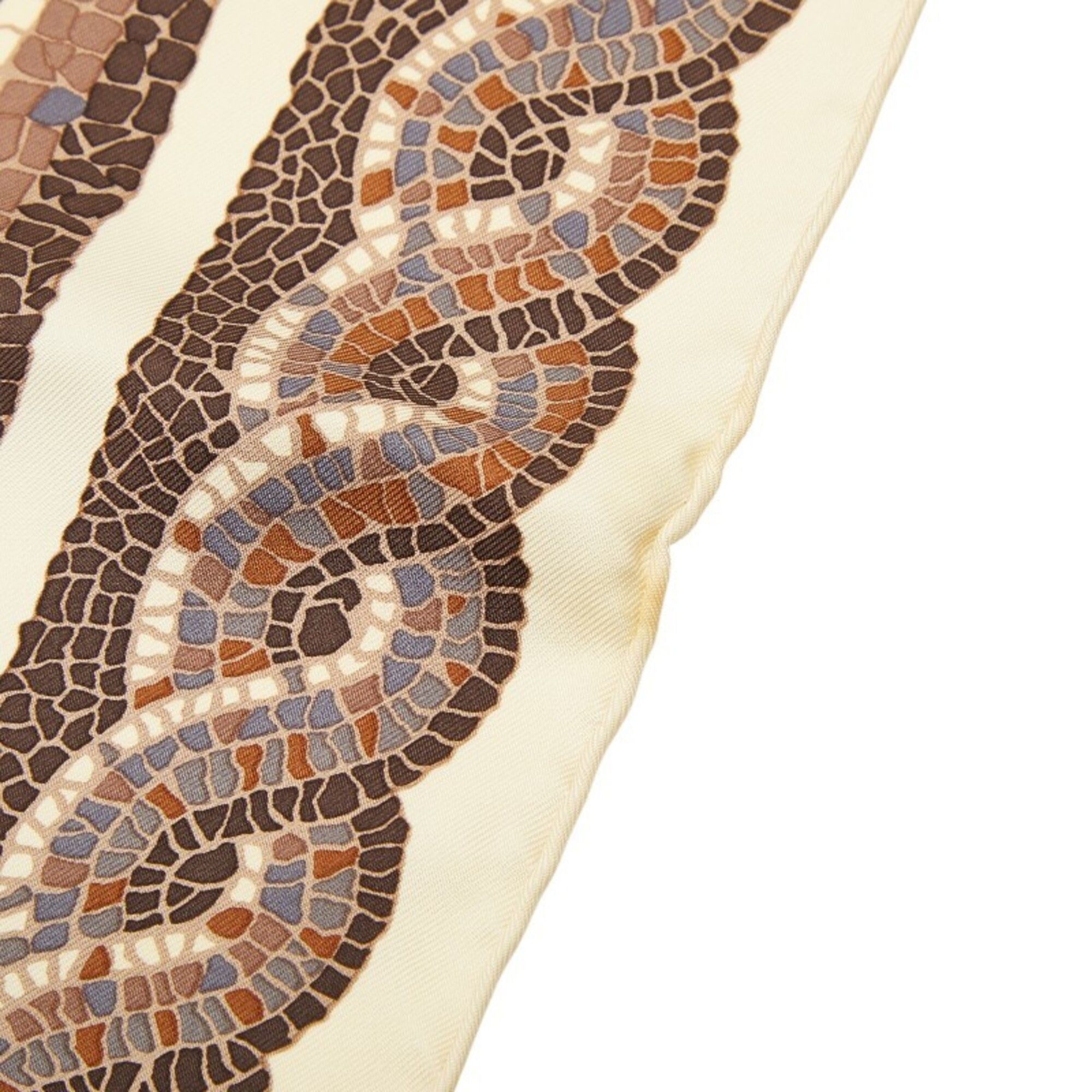 Hermes Hermes Carre 90 Sous le Gide de Mars (God of War Mars) Scarf/Muffler, Beige/Multicolor Silk, Women's. Size ONE SIZE - 3 Thumbnail