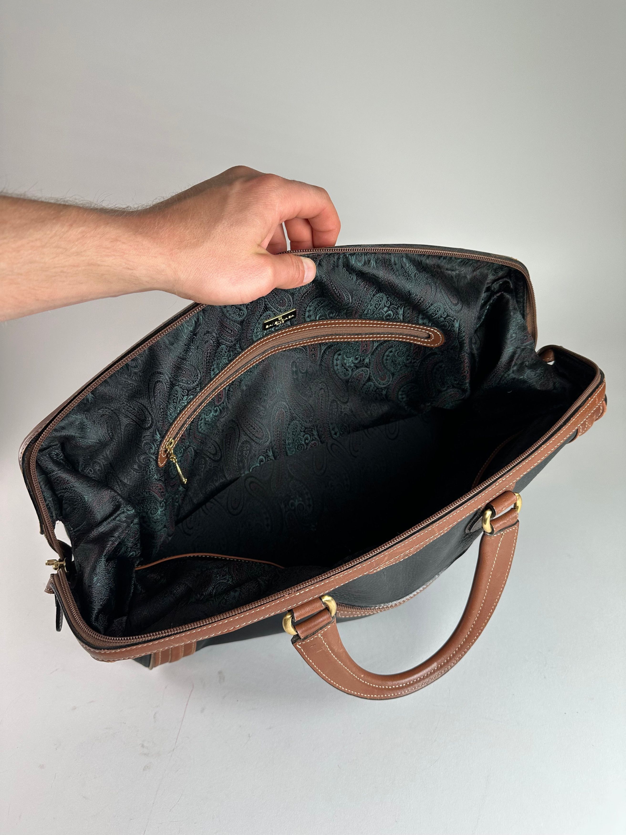 Balenciaga Vintage BB Logo Grained Leather Duffel Bag Black Tan Size ONE SIZE - 3 Thumbnail
