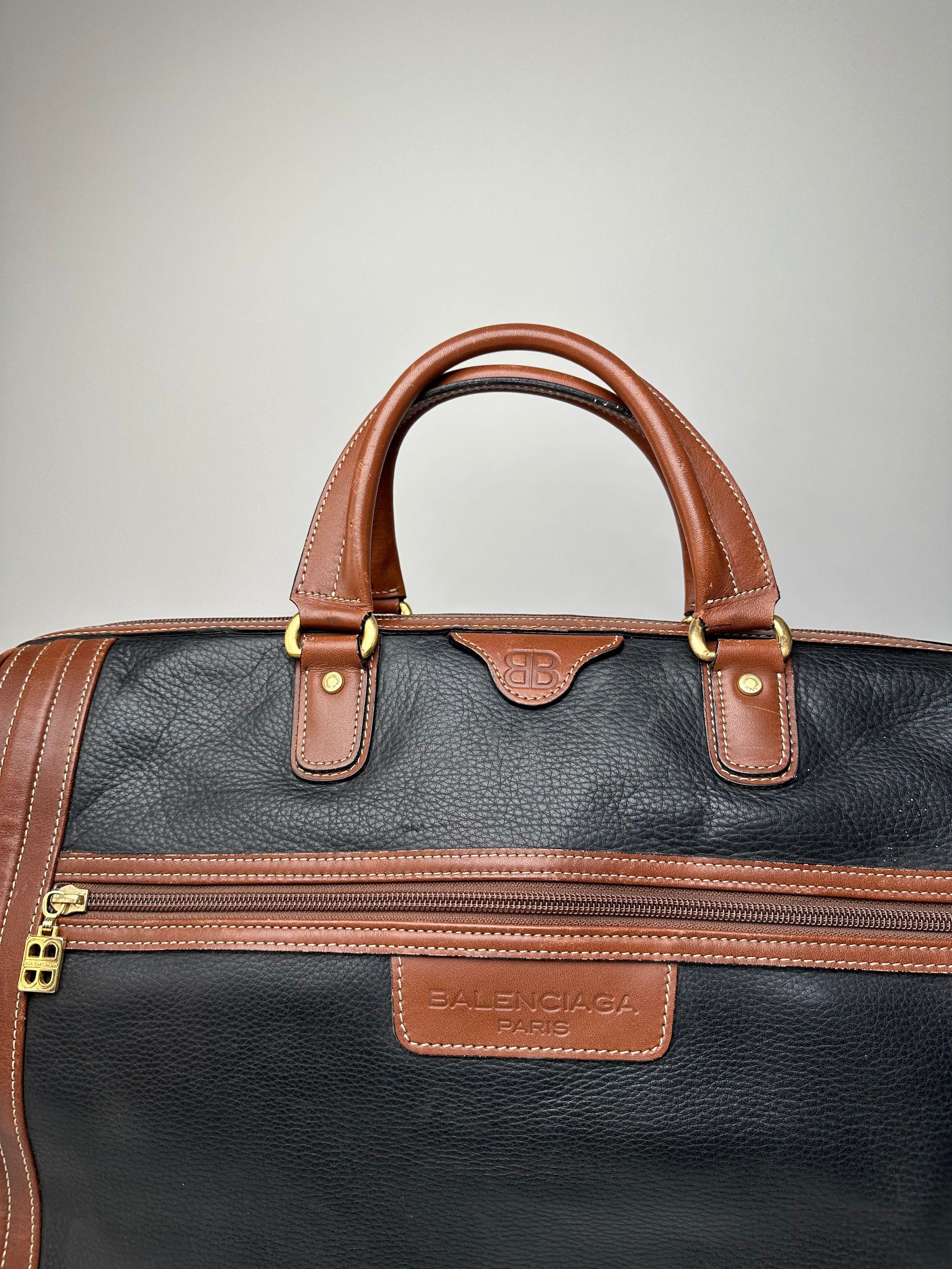 Balenciaga Vintage BB Logo Grained Leather Duffel Bag Black Tan Size ONE SIZE - 6 Thumbnail