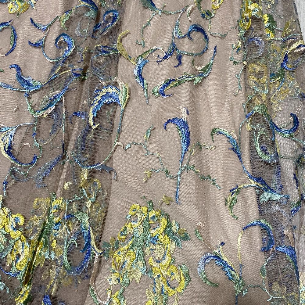 Other Other Diagram GRACE CONTINENTAL Flower Tulle Embroidered Gown Textile Outerwear DUTY FREE for USA Size ONE SIZE - 3 Thumbnail