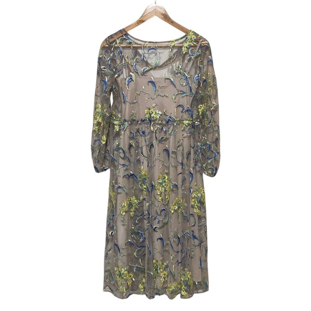 Other Other Diagram GRACE CONTINENTAL Flower Tulle Embroidered Gown Textile Outerwear DUTY FREE for USA Size ONE SIZE - 2 Thumbnail