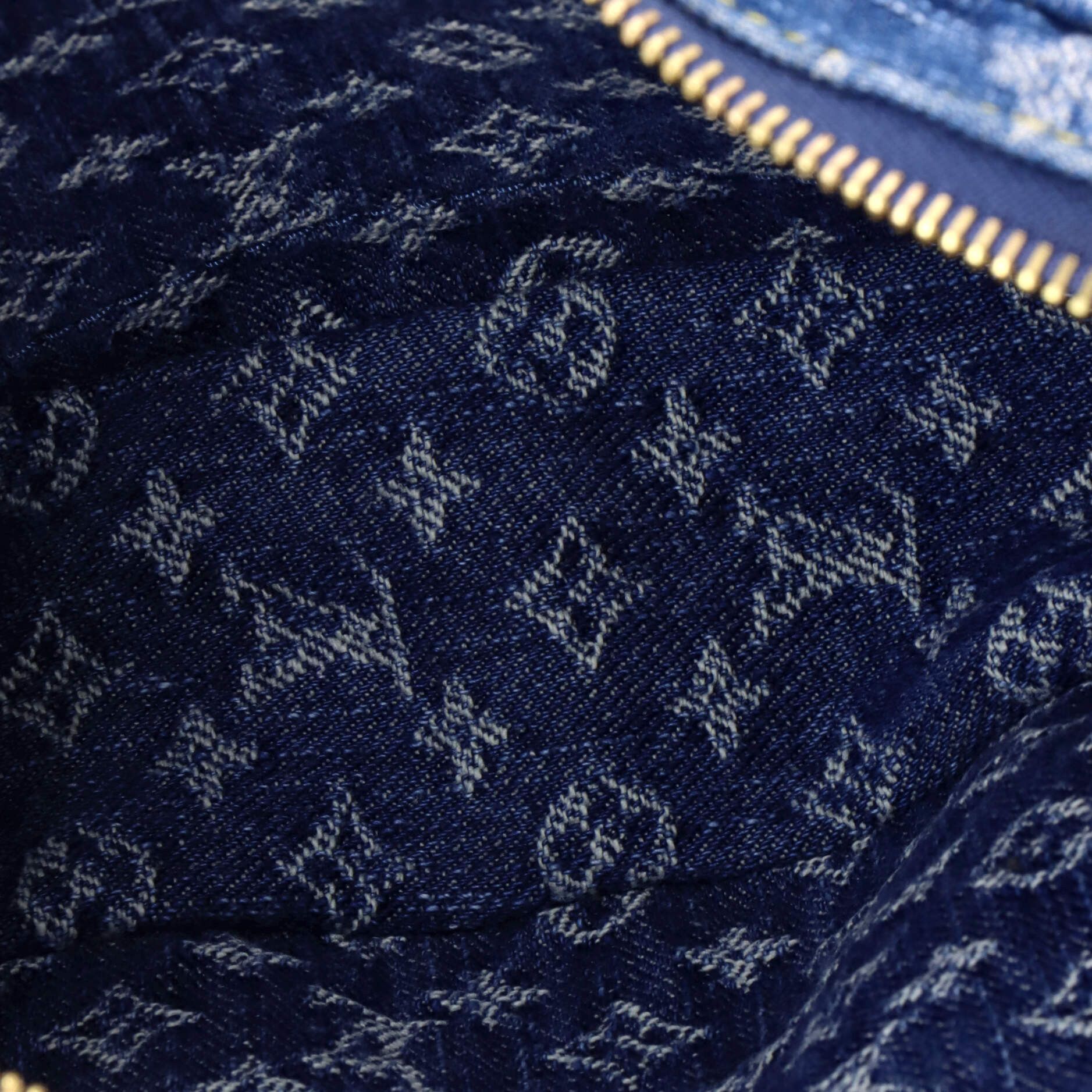 Louis Vuitton Croissant NM Handbag Size ONE SIZE - 5 Thumbnail