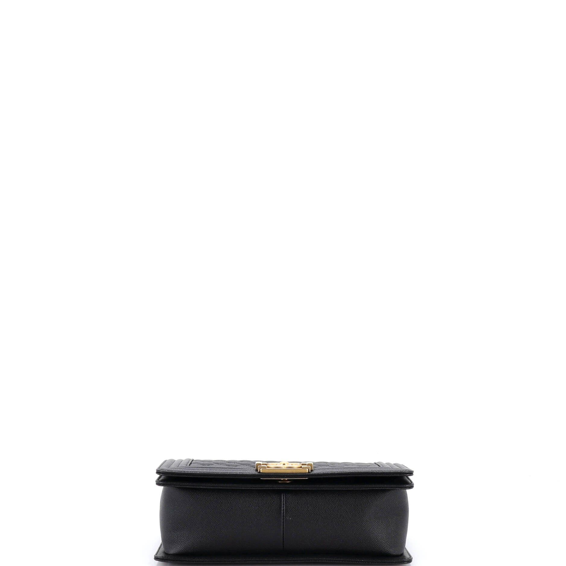 Chanel Boy Flap Bag Size ONE SIZE - 4 Thumbnail