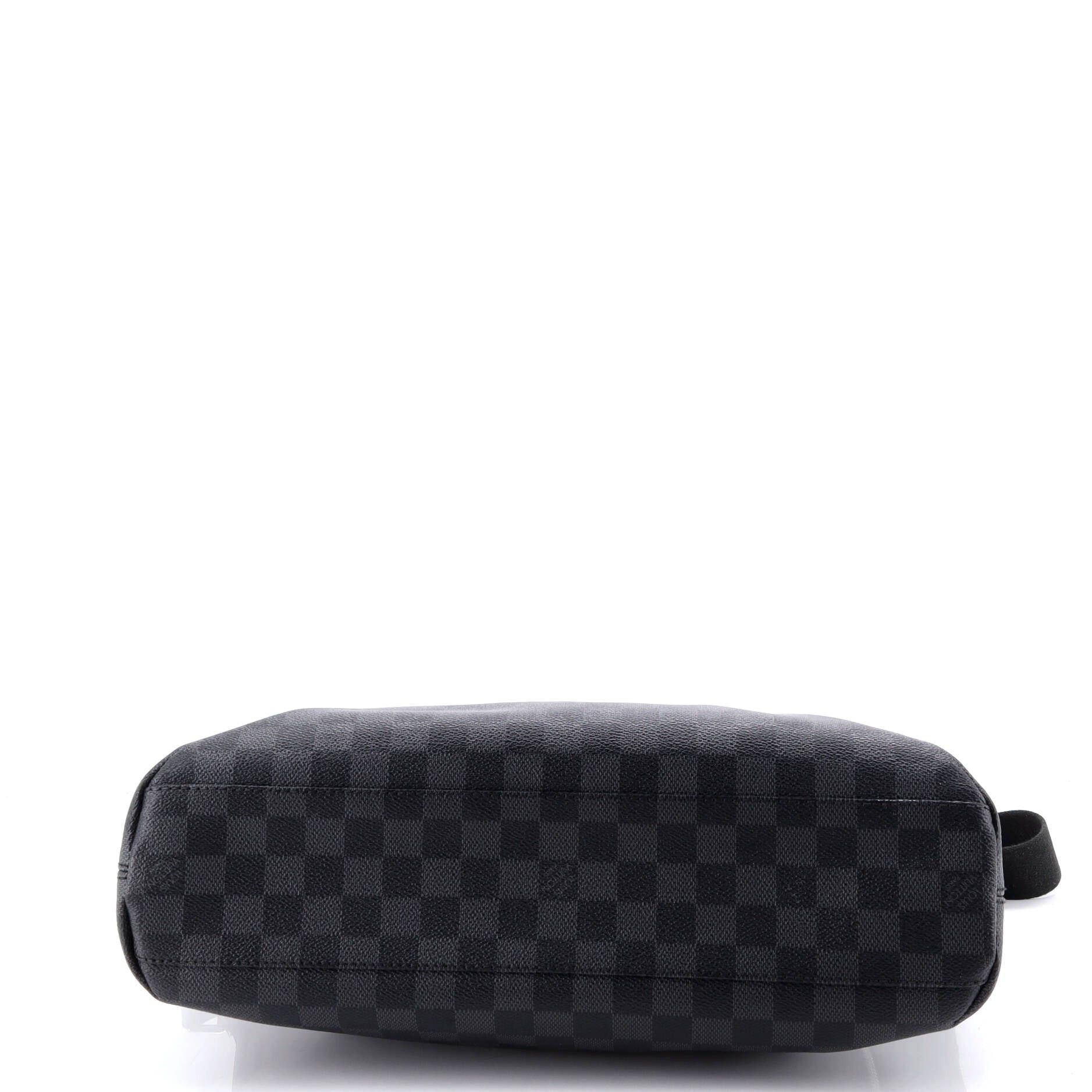 Louis Vuitton Mick Messenger Bag Size ONE SIZE - 4 Thumbnail