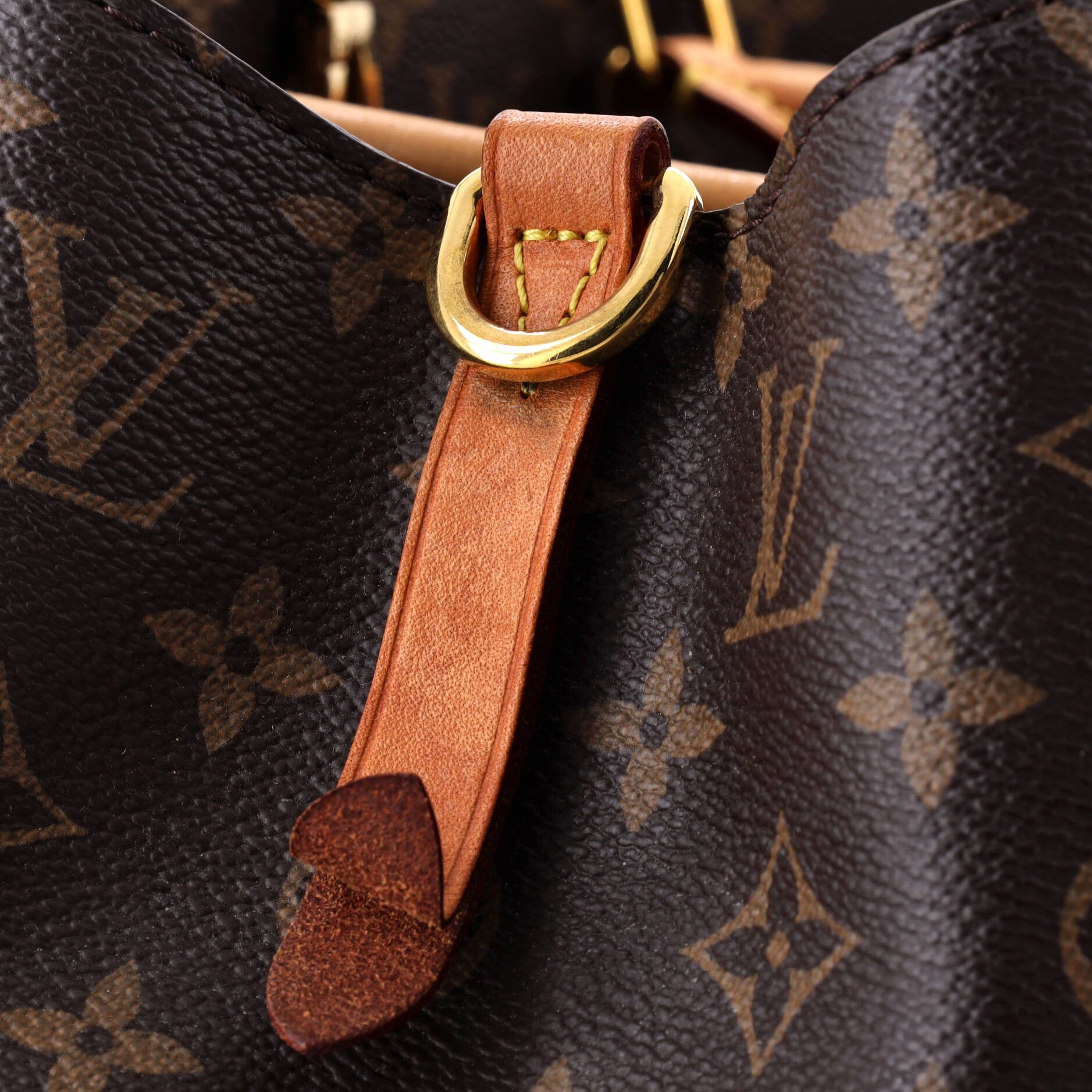 Louis Vuitton Montaigne Handbag Size ONE SIZE - 7 Thumbnail