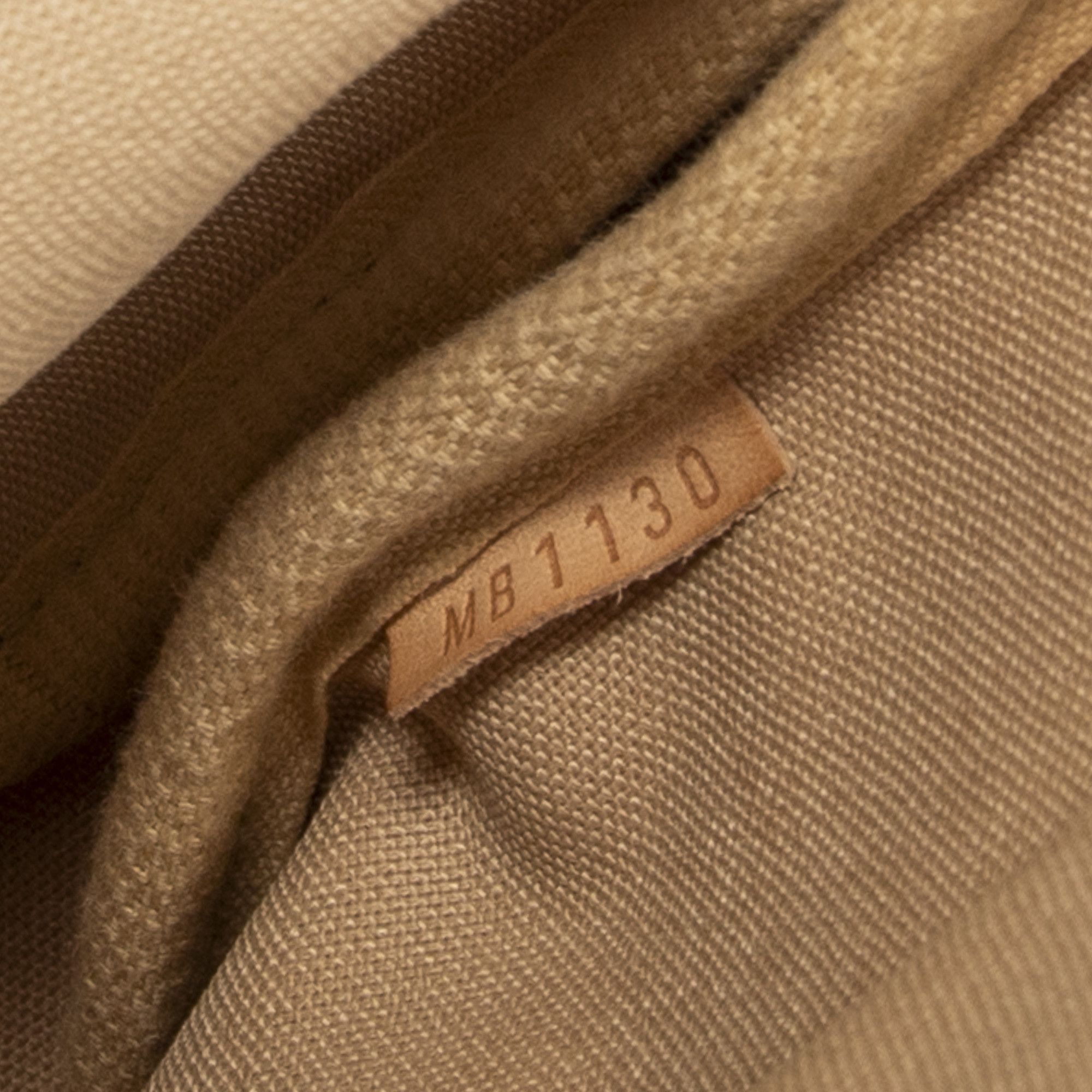 Louis Vuitton Saumur MM Size ONE SIZE - 11 Thumbnail