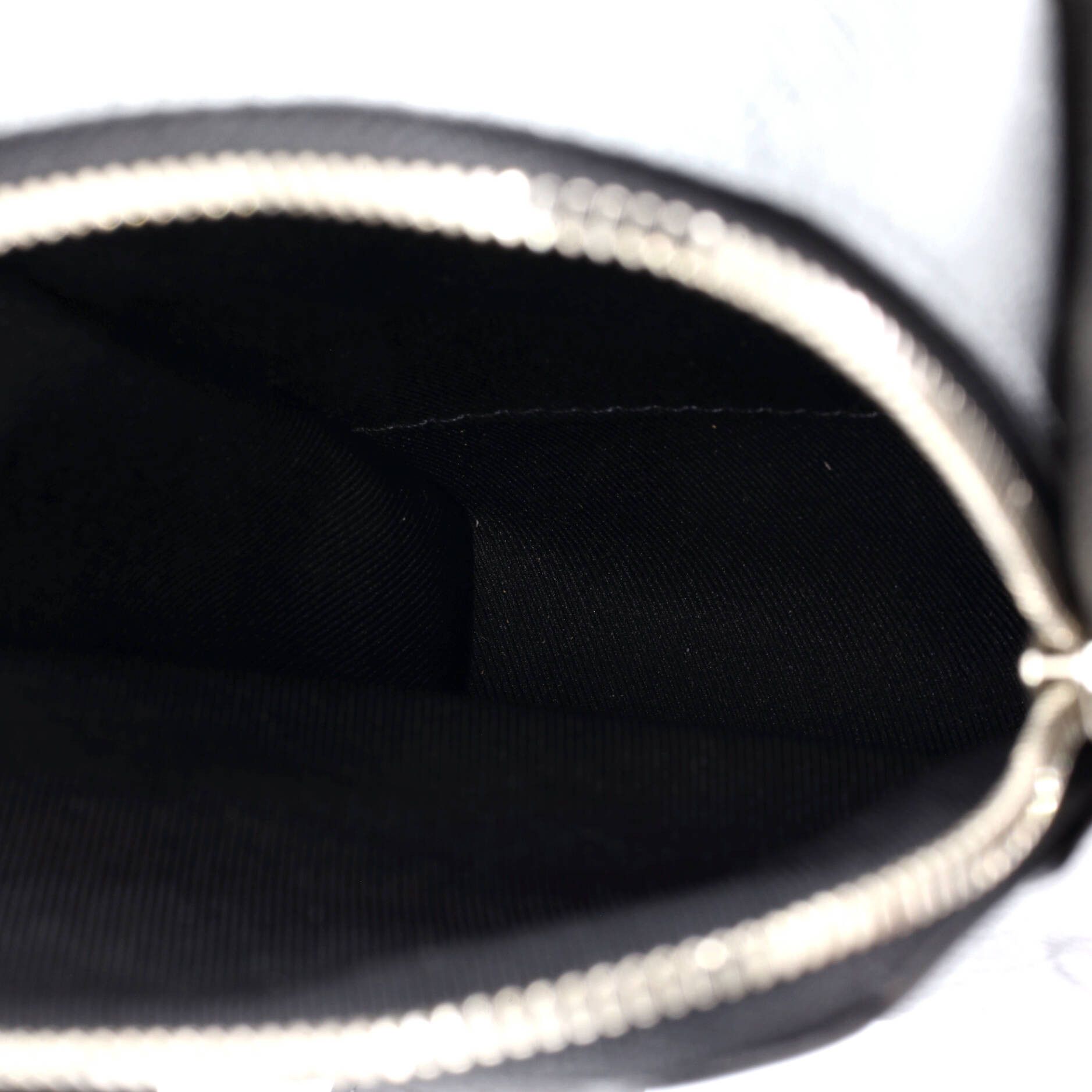 Louis Vuitton Outdoor Slingbag Size ONE SIZE - 5 Thumbnail