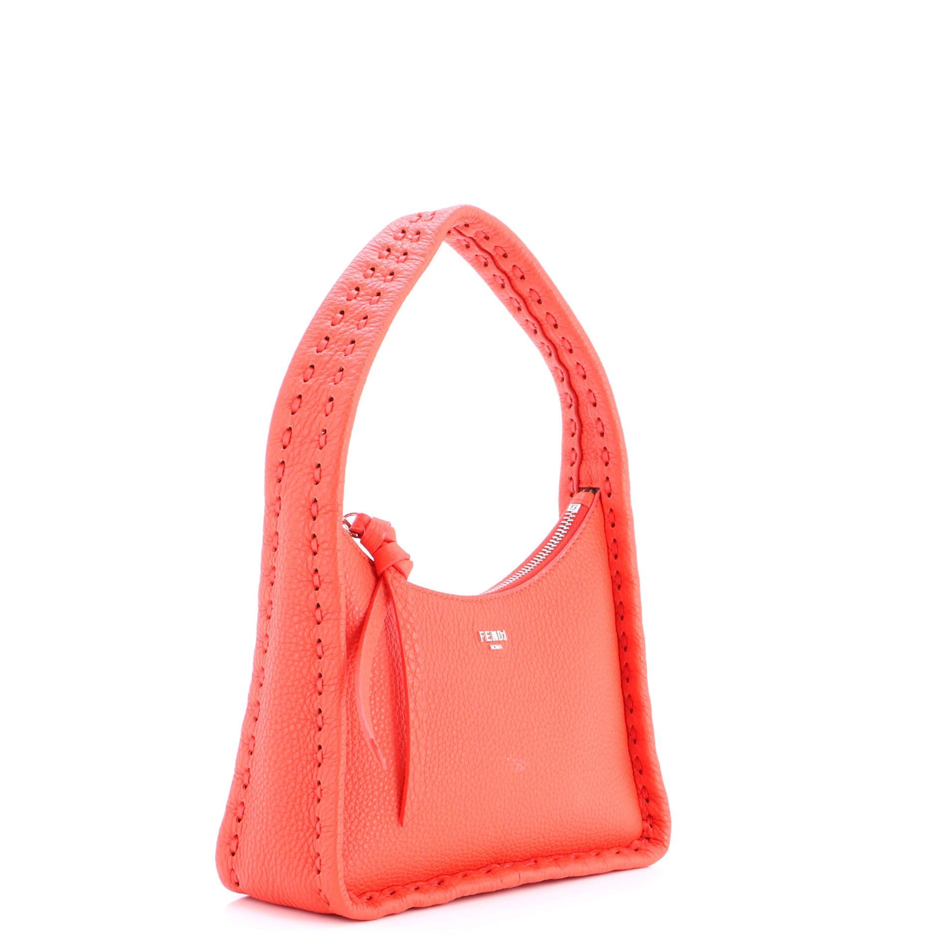 Fendi Fendessence Hobo Size ONE SIZE - 2 Thumbnail