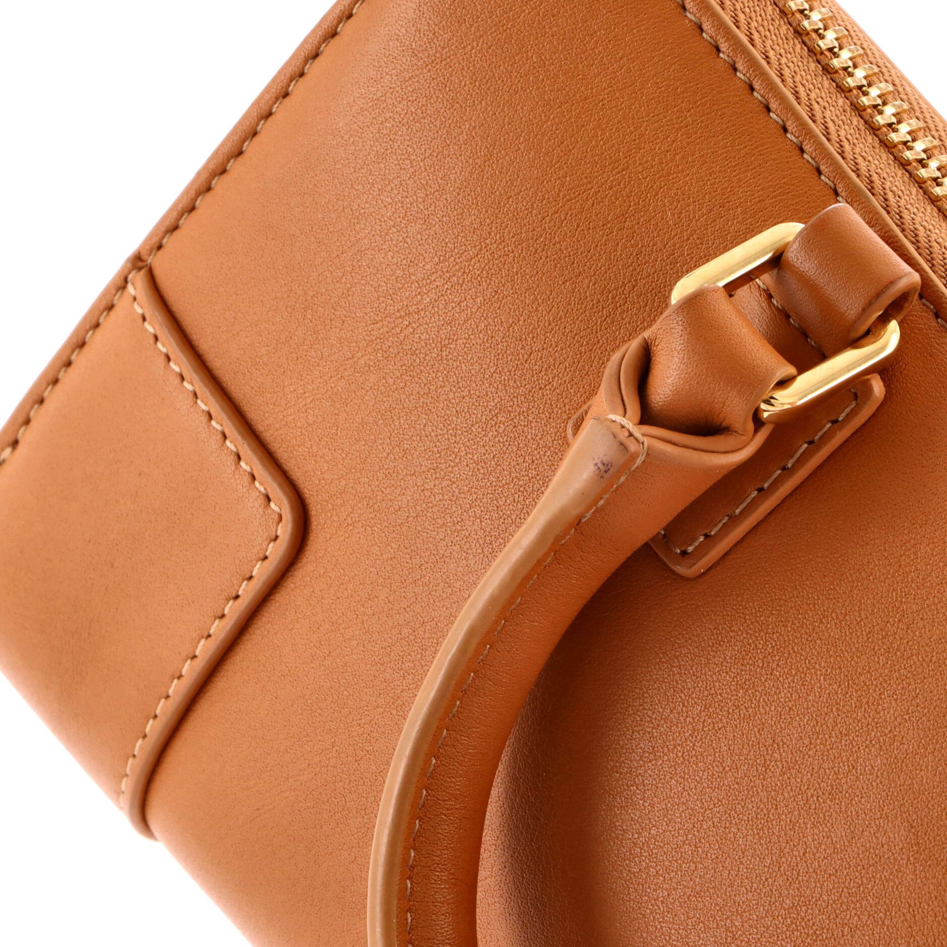 Loewe Amazona Pouch Crossbody Bag Size ONE SIZE - 7 Thumbnail