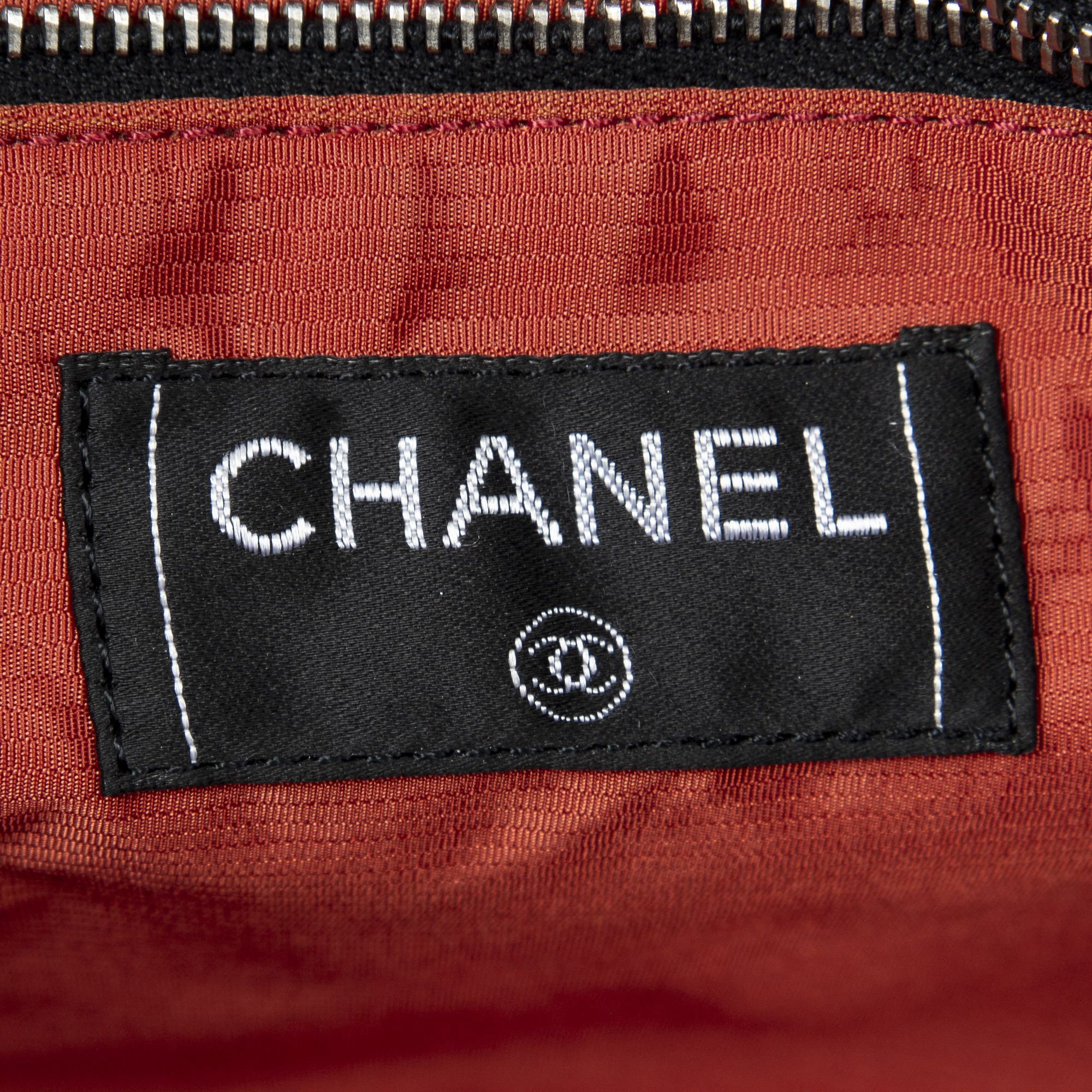 Chanel Small Old Travel line Tote Size ONE SIZE - 10 Thumbnail