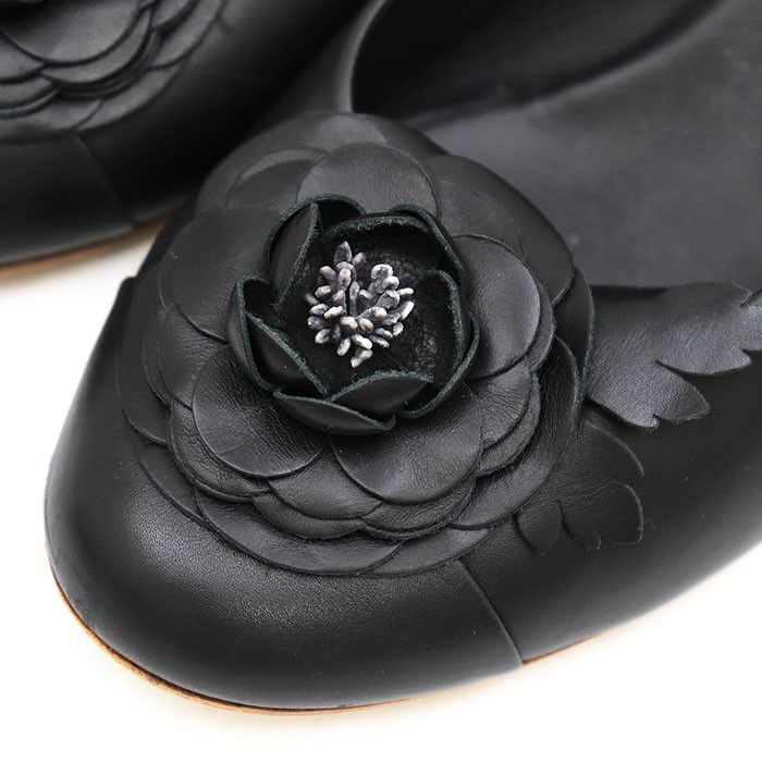 Chanel Chanel Chanel Camellia Quilted Leather Pumps Leather Shoes G30910 DUTY FREE for USA Size ONE SIZE - 2 Thumbnail