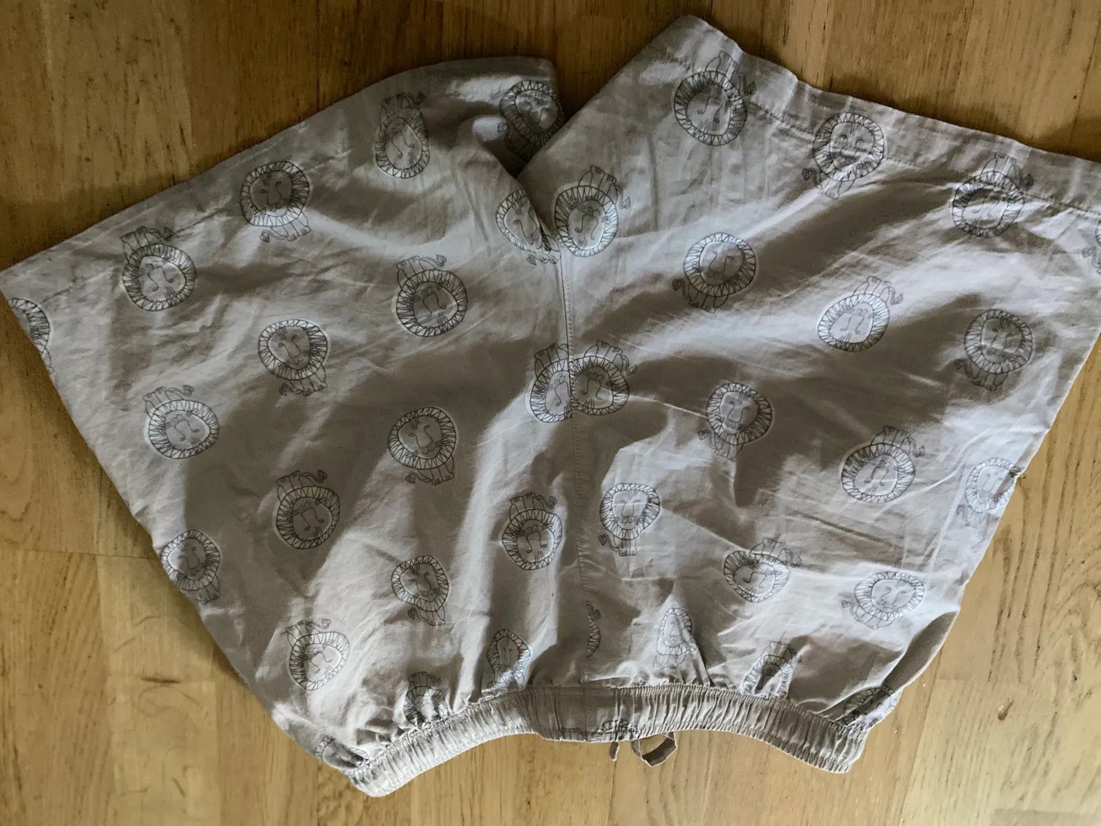 Uniqlo Uniqlo x Lisa Larson Shorts Size 27" / US 4 / IT 40 - 2 Thumbnail