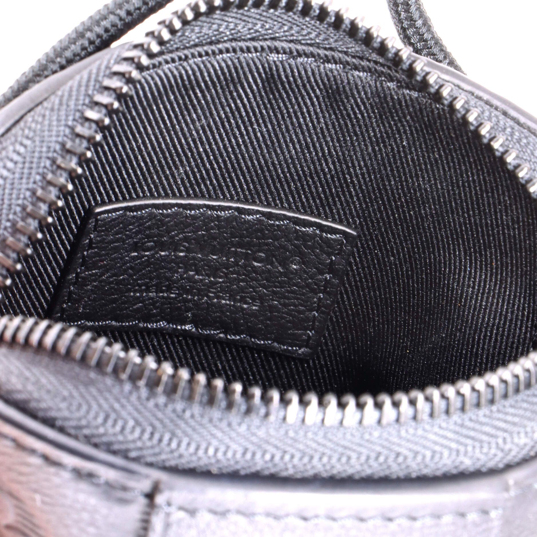 Louis Vuitton Lace Up Pouch Size ONE SIZE - 8 Thumbnail