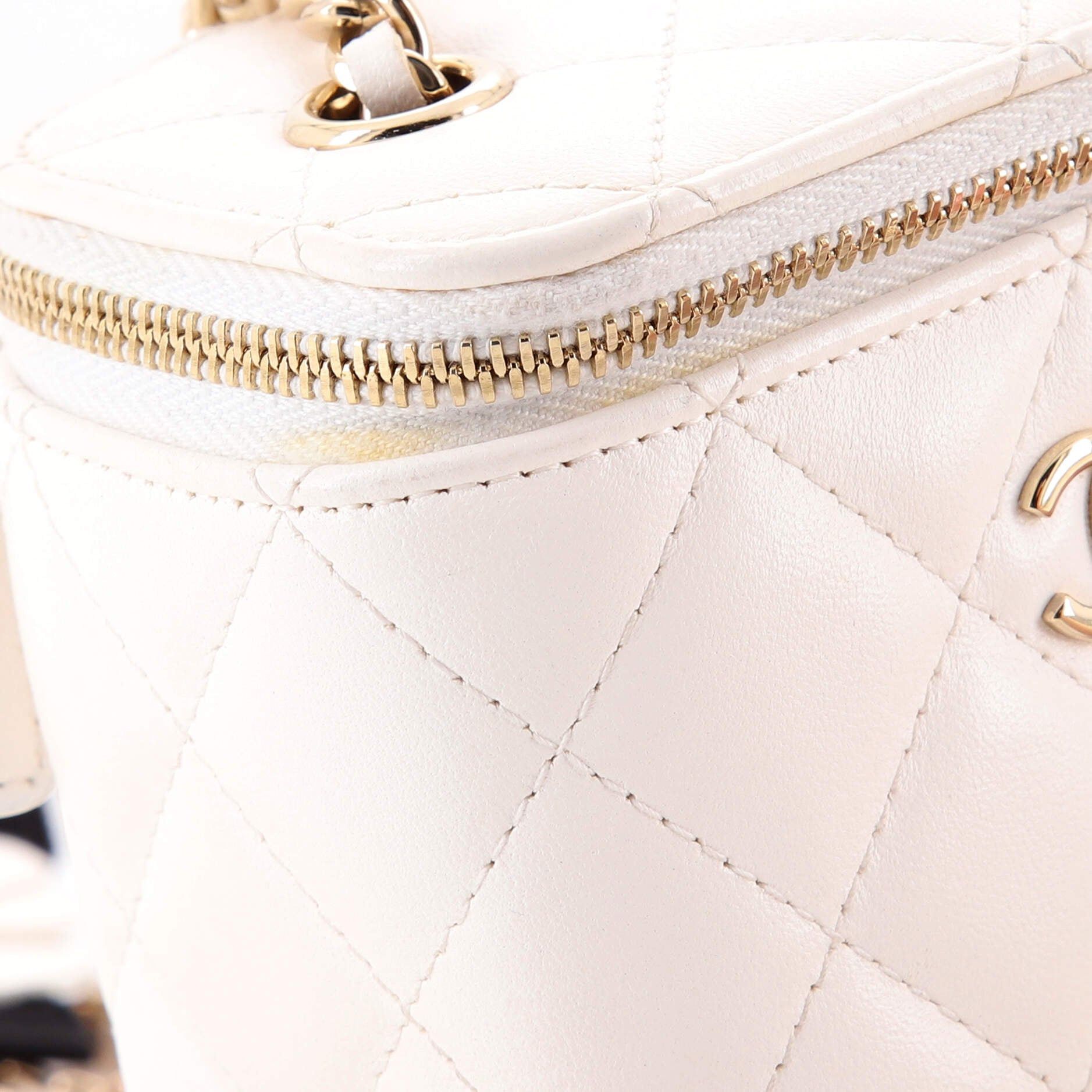 Chanel Camellia Bow Vanity Case with Chain Size ONE SIZE - 7 Thumbnail