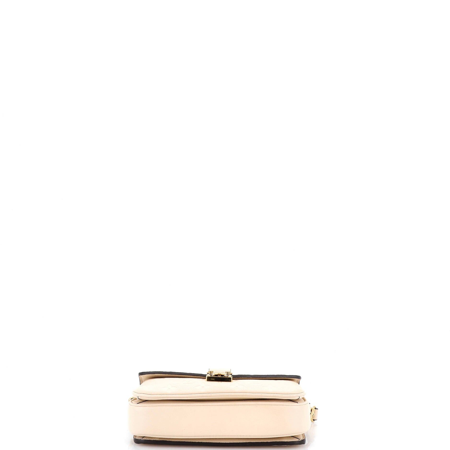 Louis Vuitton Pochette Metis Size ONE SIZE - 4 Thumbnail