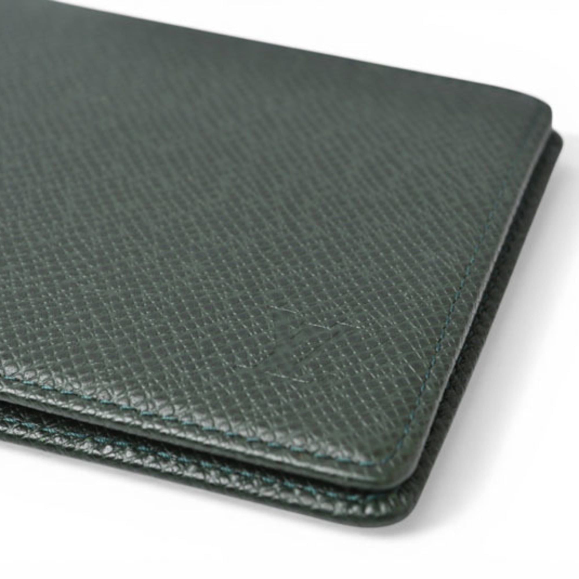 Louis Vuitton Louis Vuitton wallet, LOUIS VUITTON Portefeuille 6 Cartes Credit M30484 Taiga Epicea Size ONE SIZE - 4 Thumbnail