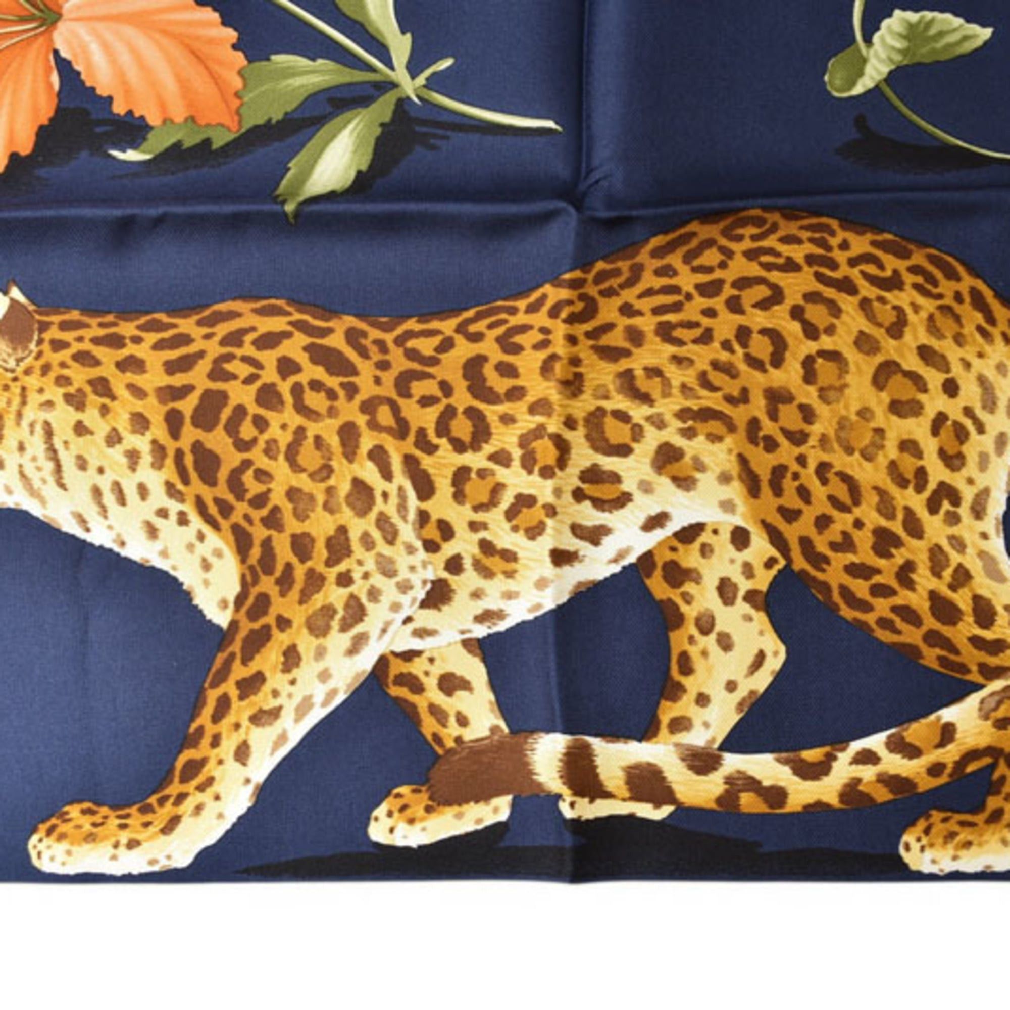 Salvatore Ferragamo Salvatore Ferragamo scarf/muffler, animal motif, leopard print, navy/cream Size ONE SIZE - 5 Thumbnail