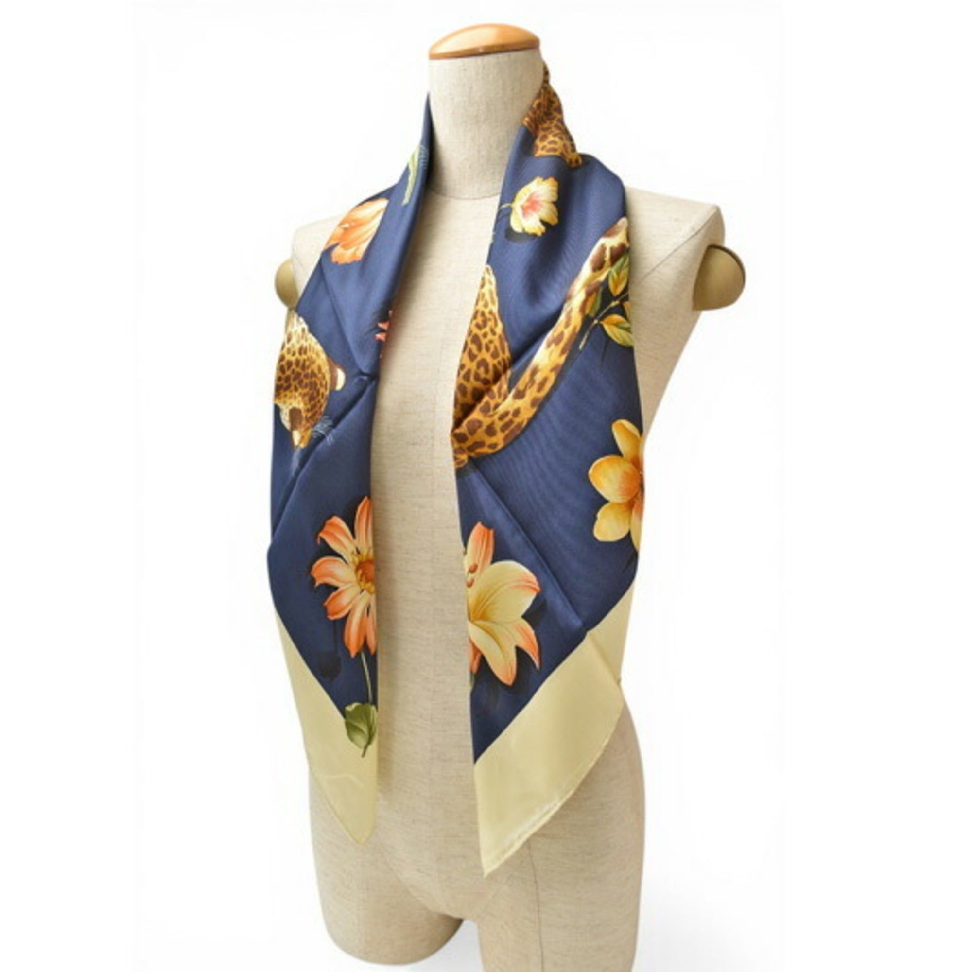 Salvatore Ferragamo Salvatore Ferragamo scarf/muffler, animal motif, leopard print, navy/cream Size ONE SIZE - 10 Thumbnail