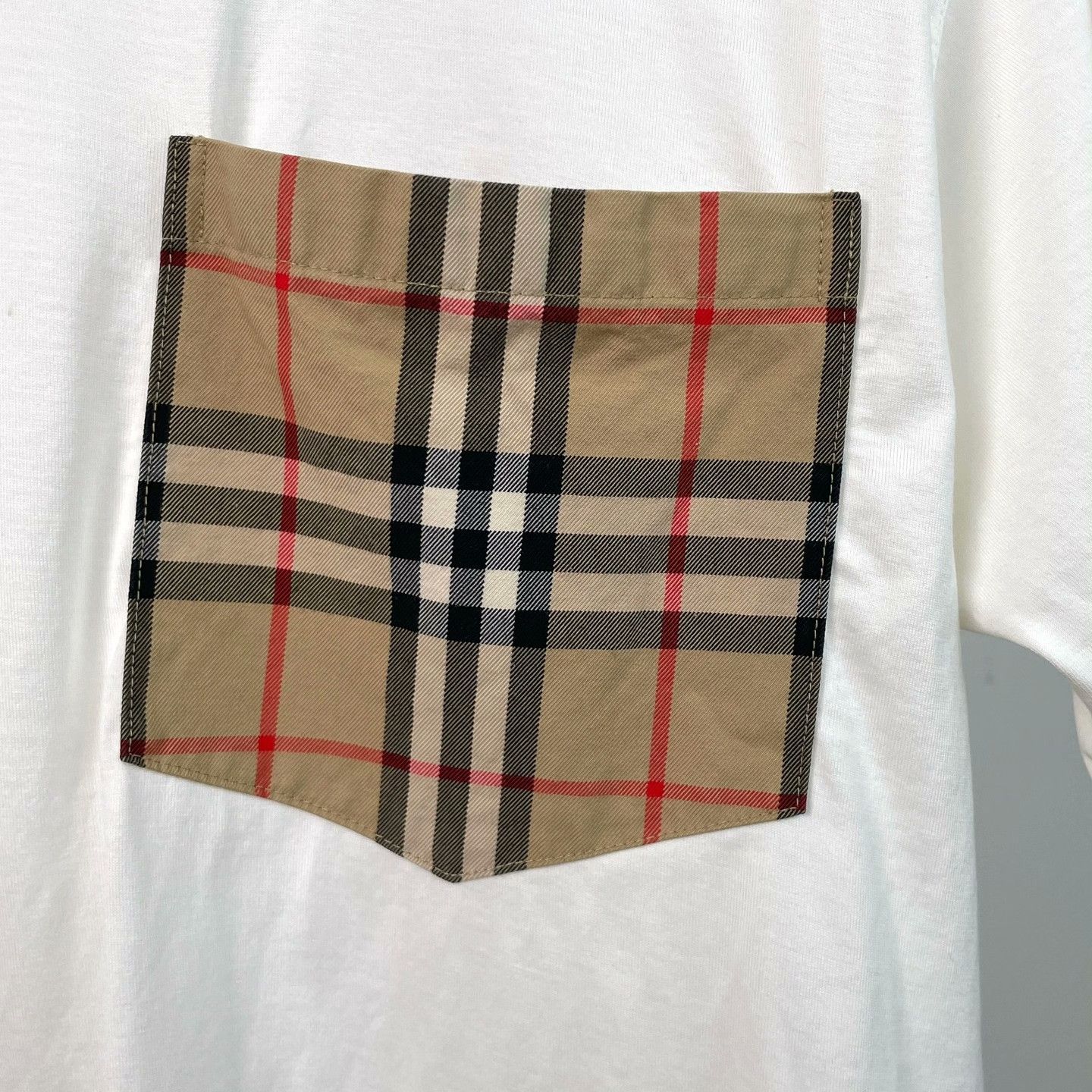 Burberry Burberry Cotton Plaid T-Shirt s Men Size US S / EU 44-46 / 1 - 5 Thumbnail