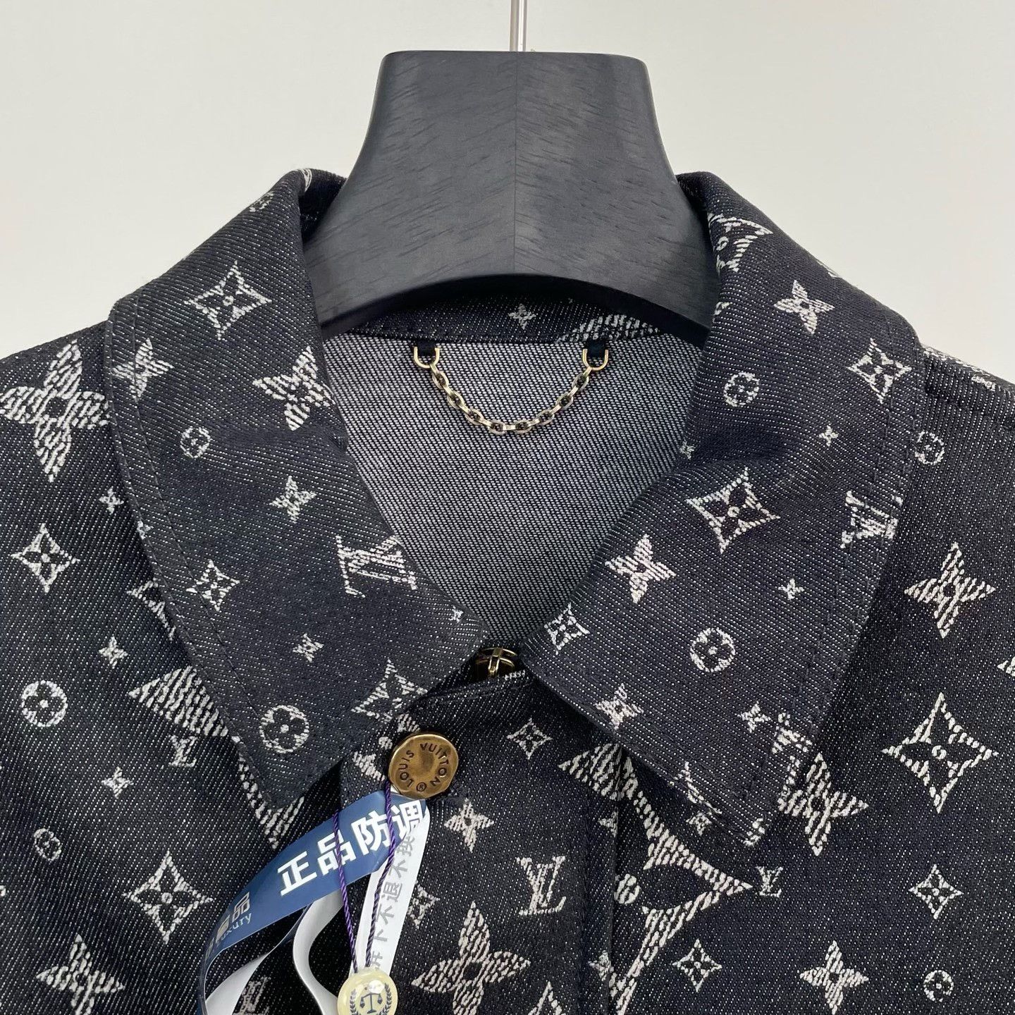 Louis Vuitton Louis Vuitton Retro Light Jacket s Men Size US S / EU 44-46 / 1 - 7 Thumbnail