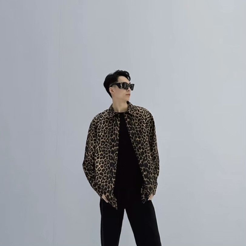 Saint Laurent Paris Saint Laurent Paris Animal Print Shirt s Men Size US S / EU 44-46 / 1 - 4 Thumbnail