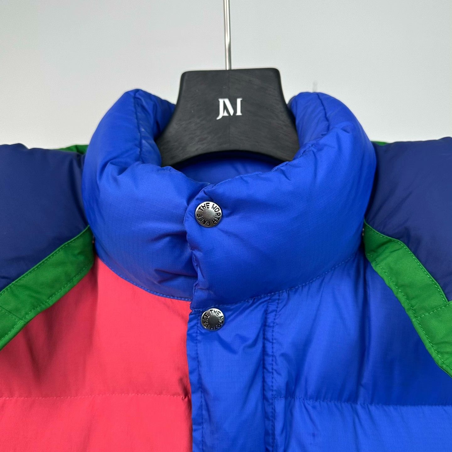 Gucci Gucci Collab Multi Down Jacket M Women Size M / US 6-8 / IT 42-44 - 4 Thumbnail