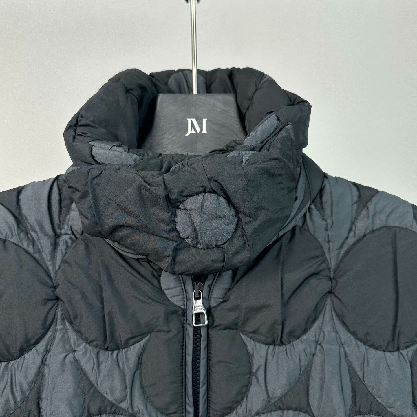 Louis Vuitton Louis Vuitton Quilted Cotton Multi Heavy Coat m Men Size US M / EU 48-50 / 2 - 2 Thumbnail