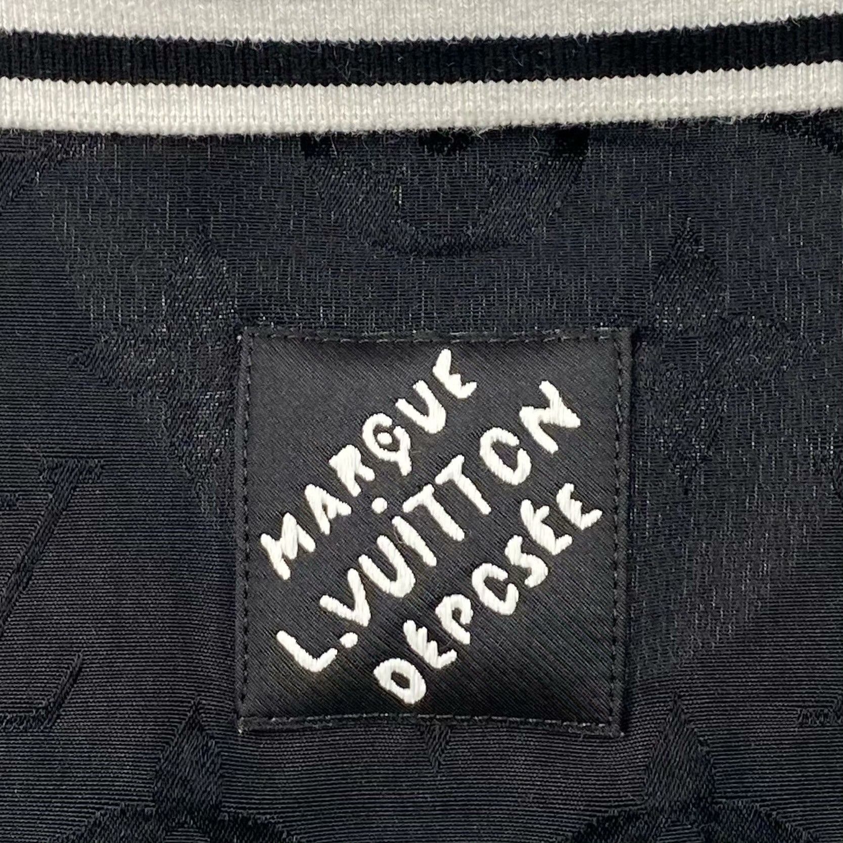 Louis Vuitton Louis Vuitton Striped Polo l Men Size US L / EU 52-54 / 3 - 4 Thumbnail
