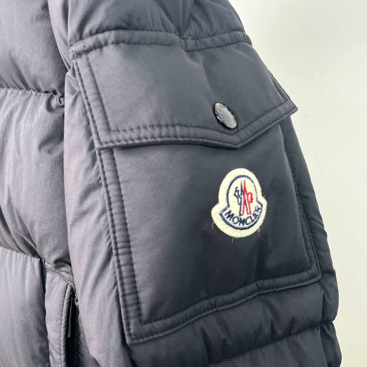 Moncler Moncler Down Jacket M Women Size M / US 6-8 / IT 42-44 - 4 Thumbnail