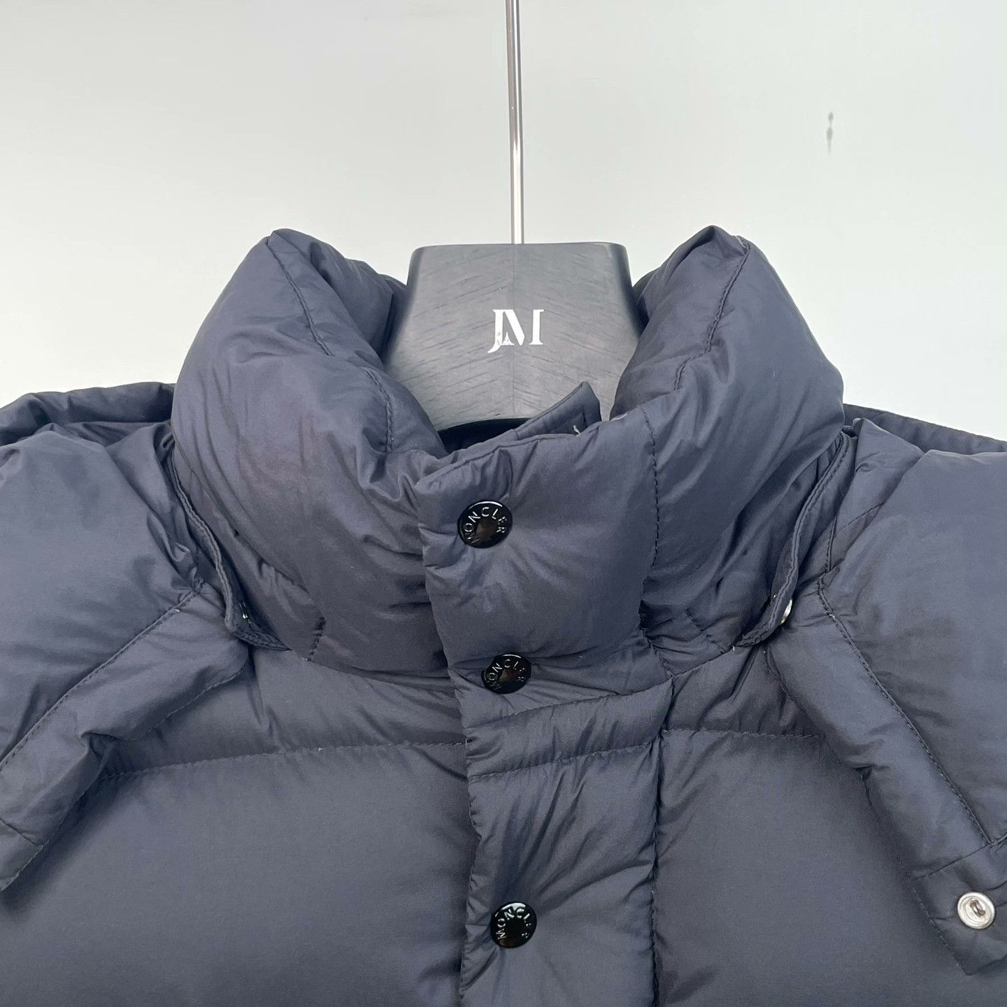 Moncler Moncler Down Jacket M Women Size M / US 6-8 / IT 42-44 - 3 Thumbnail