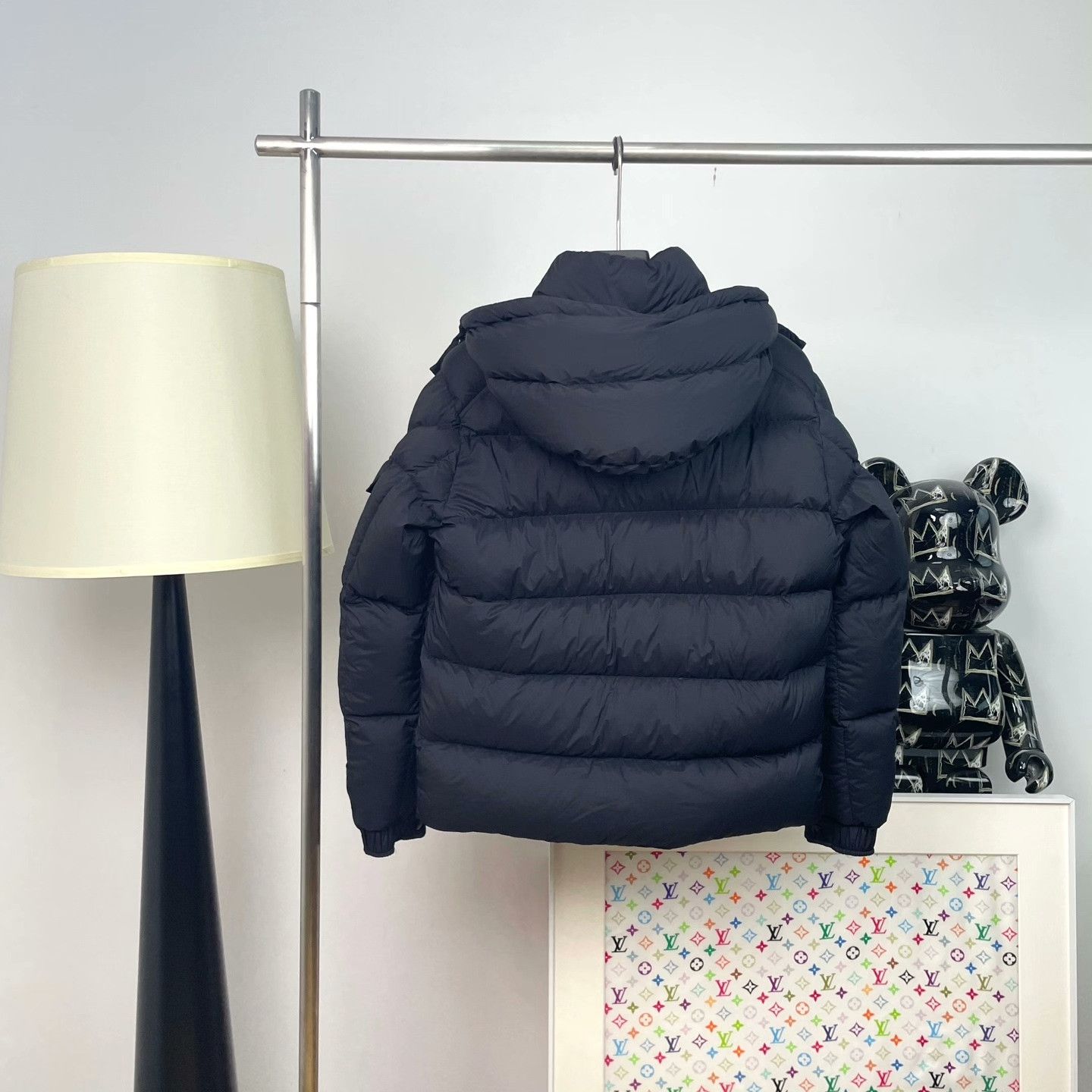 Moncler Moncler Down Jacket M Women Size M / US 6-8 / IT 42-44 - 2 Thumbnail