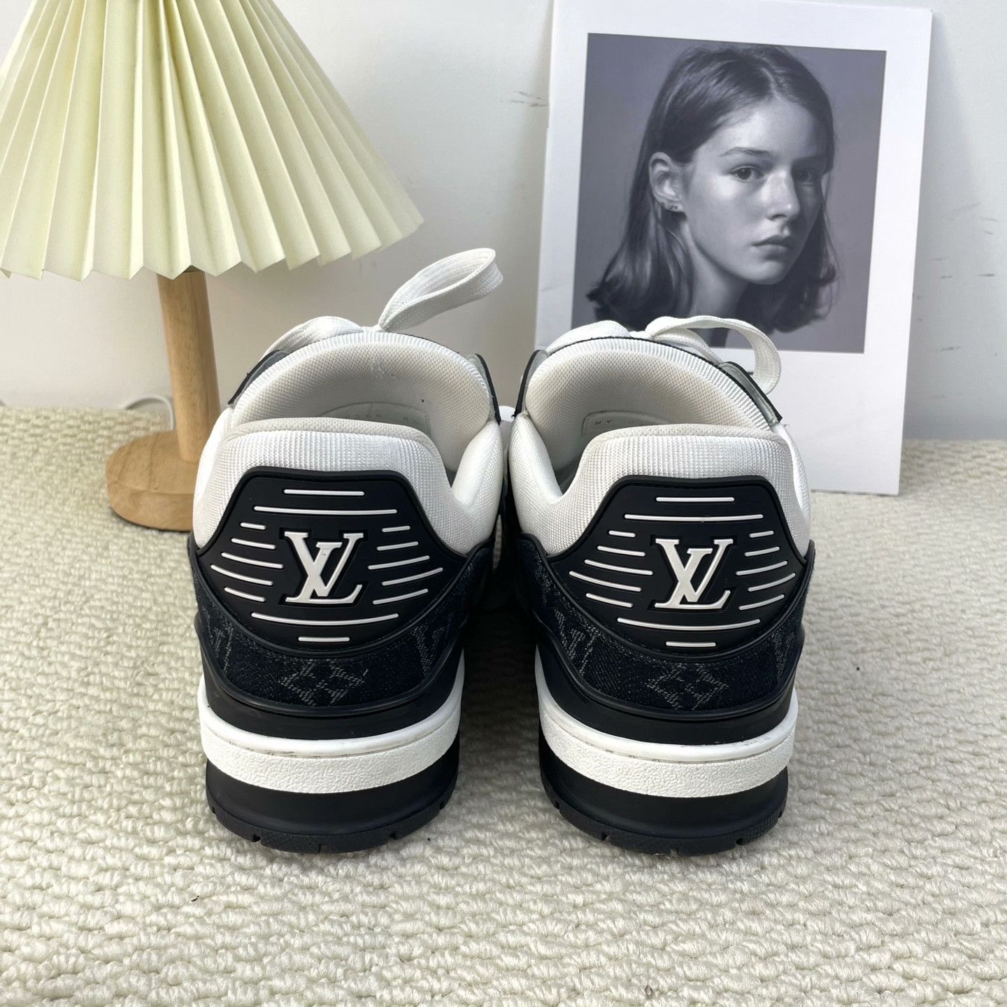 Louis Vuitton Louis Vuitton Training Black Lowtop Sneakers 9 Men Size US 9 / EU 42 - 5 Thumbnail